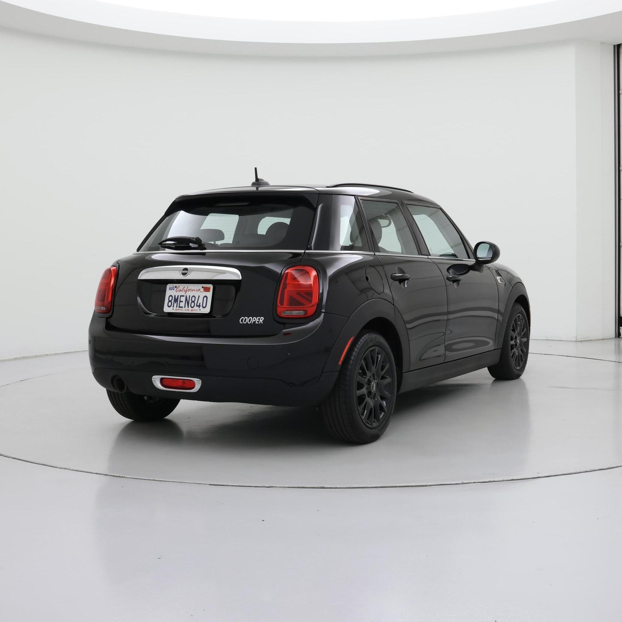 Thumbnail: 2019 MINI Cooper Hardtop - 8