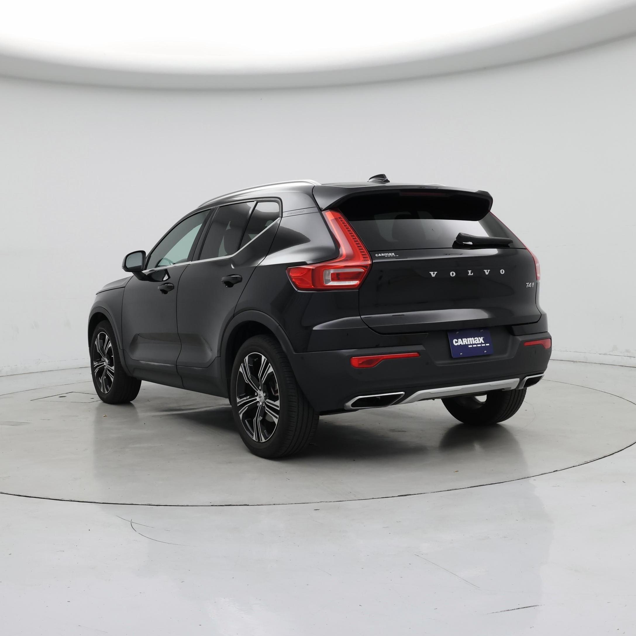 Thumbnail: 2019 Volvo XC40 - 2