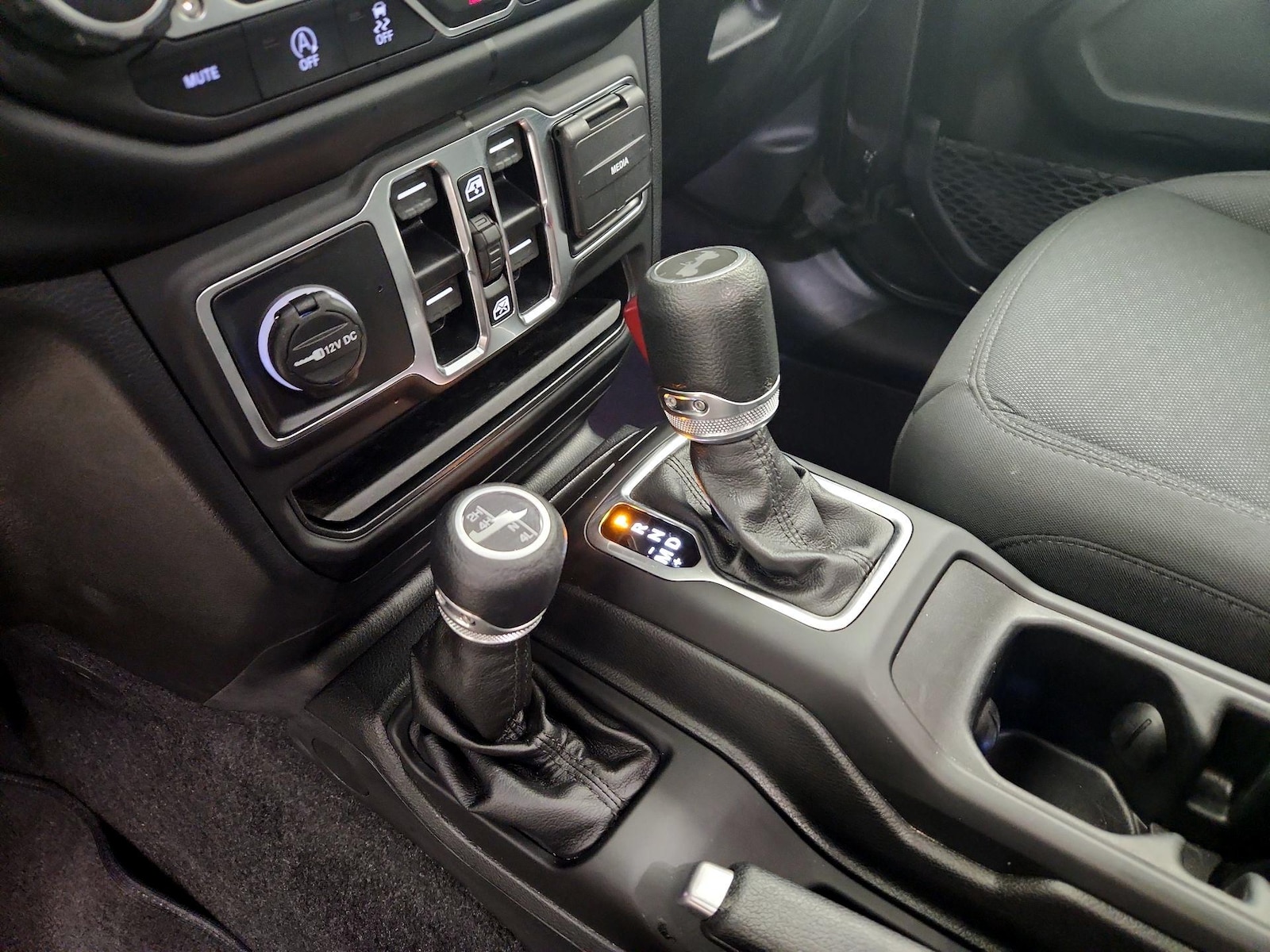 2021 Jeep Wrangler Unlimited Sport S - Photo 18