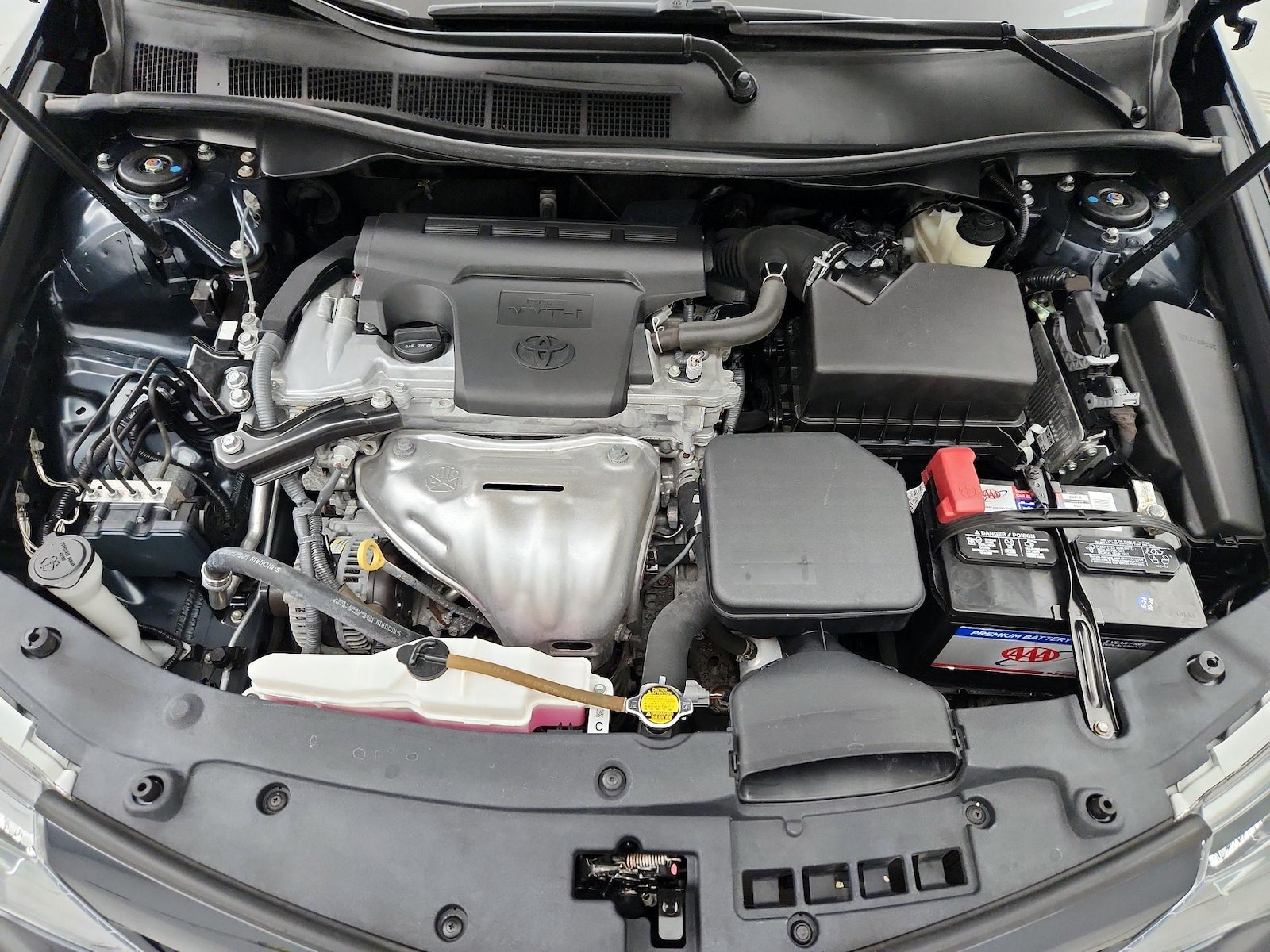 2014 Toyota Camry SE - Photo 22