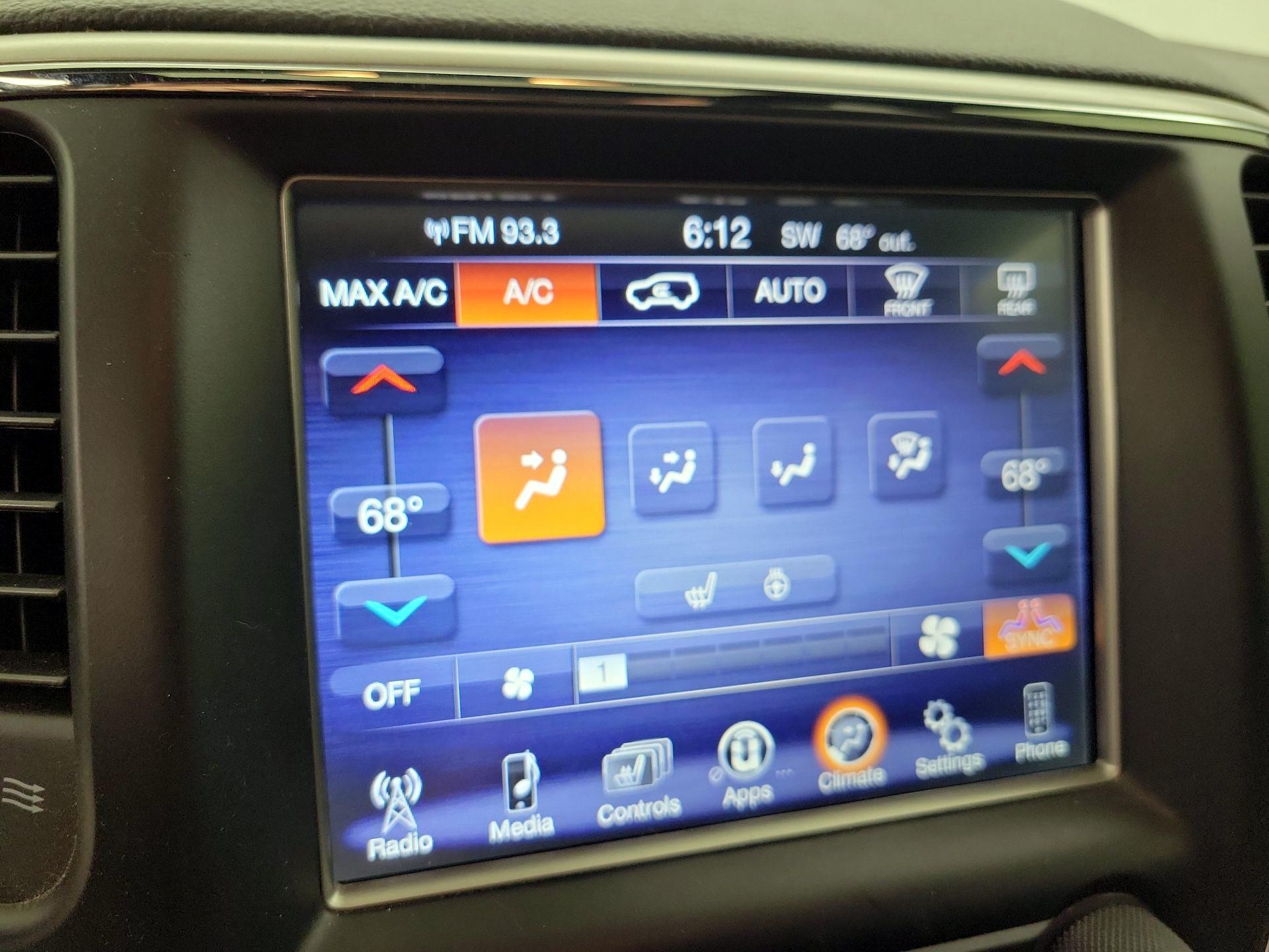 Thumbnail: 2017 Jeep Grand Cherokee - 16