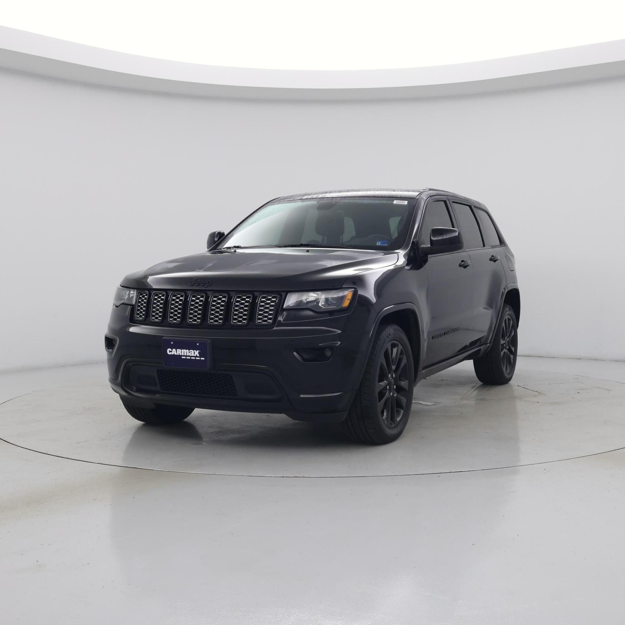Thumbnail: 2017 Jeep Grand Cherokee - 4