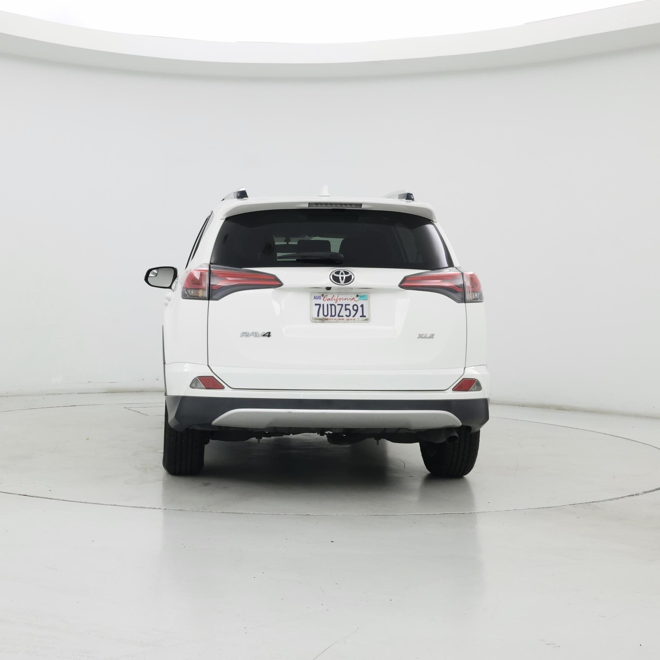 Thumbnail: 2016 Toyota RAV4 - 6
