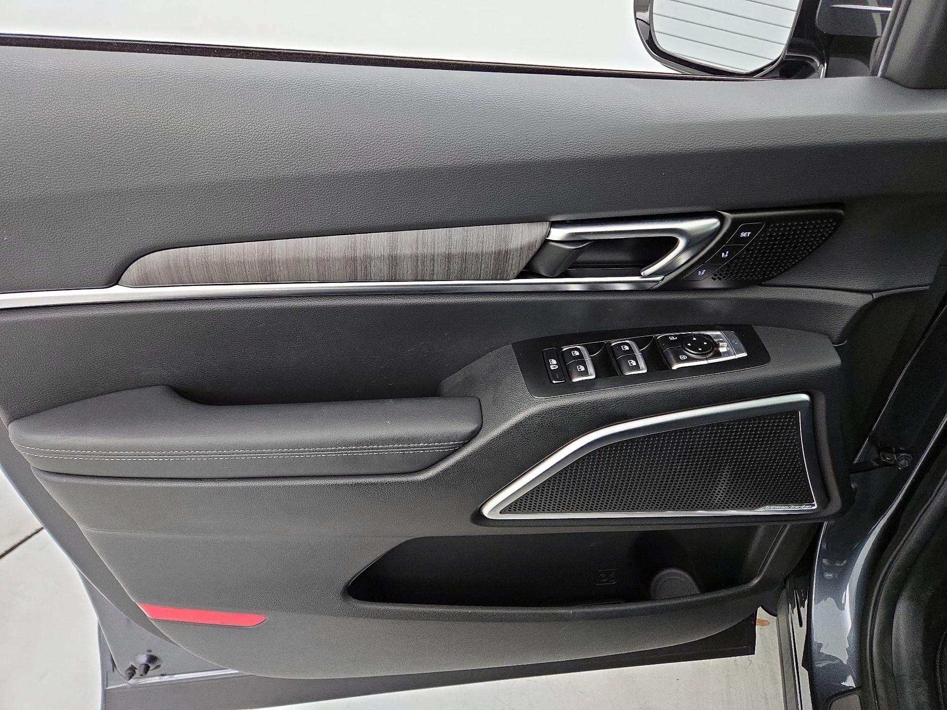 Thumbnail: 2023 Kia Telluride - 12