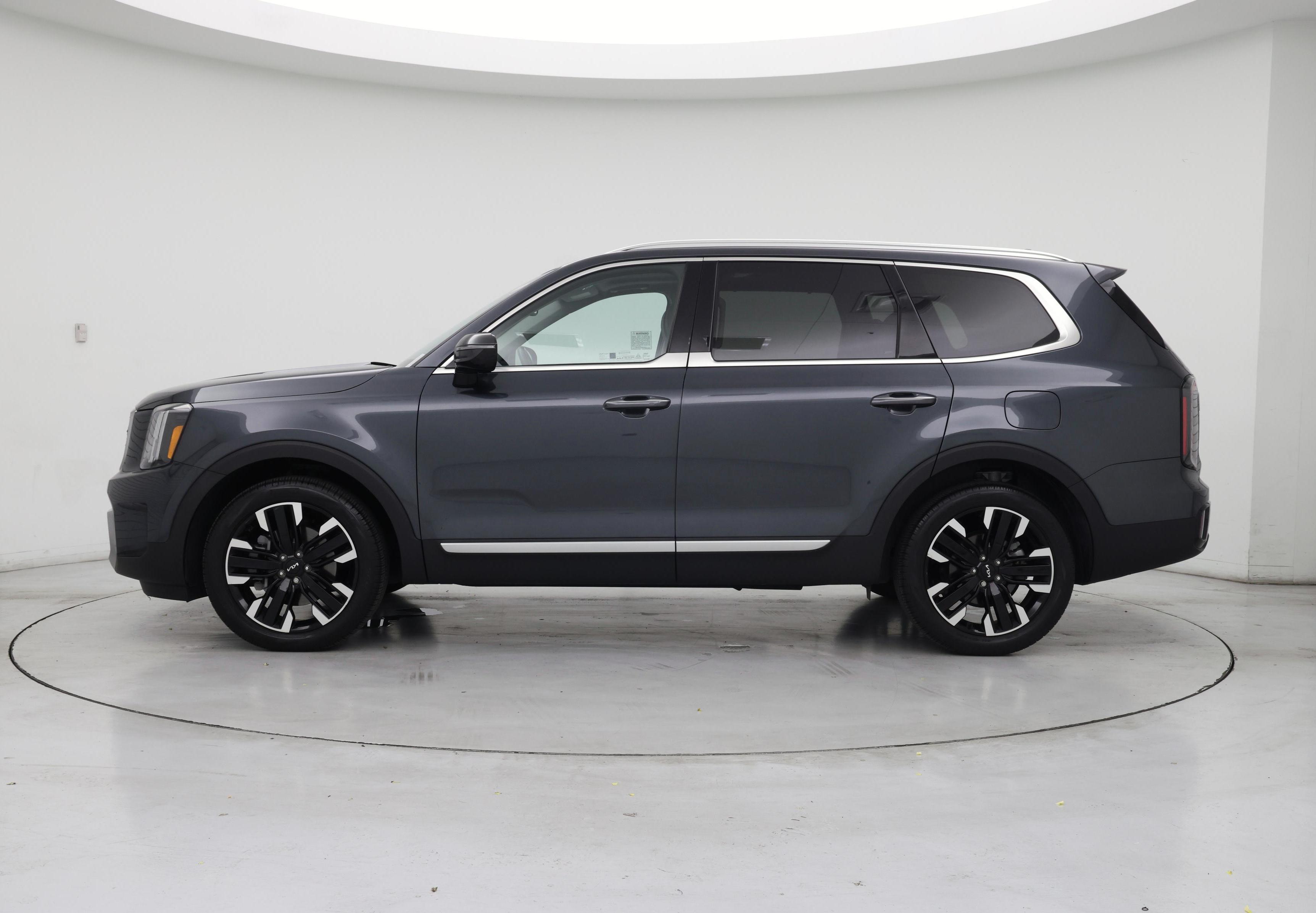 Thumbnail: 2023 Kia Telluride - 3