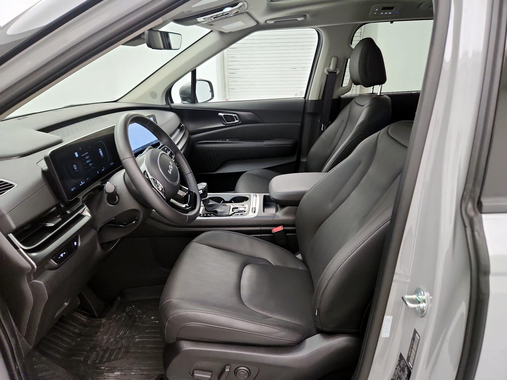 Thumbnail: 2026 Kia Carnival - 11
