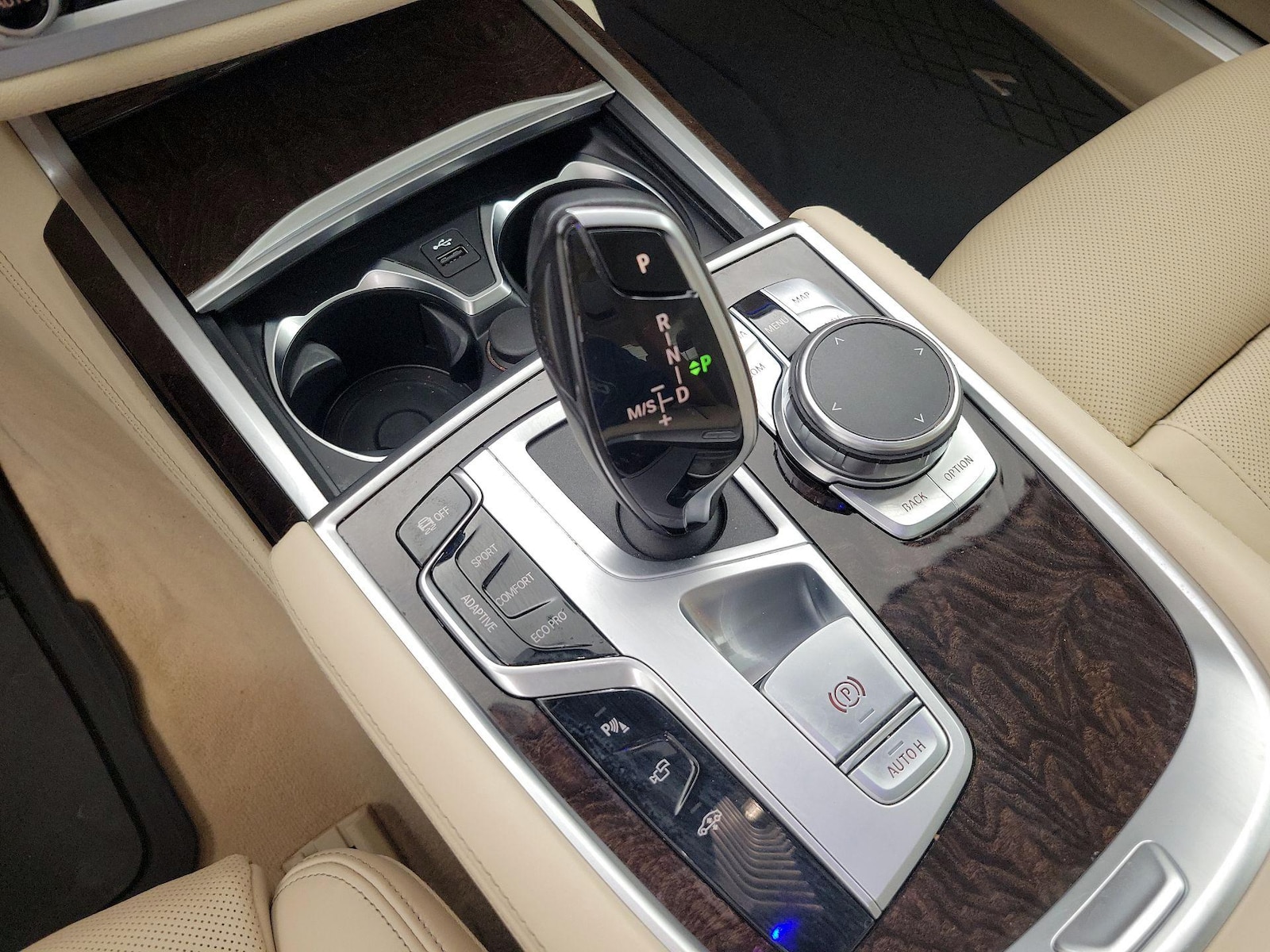 2020 BMW 7 Series 740i - Photo 19