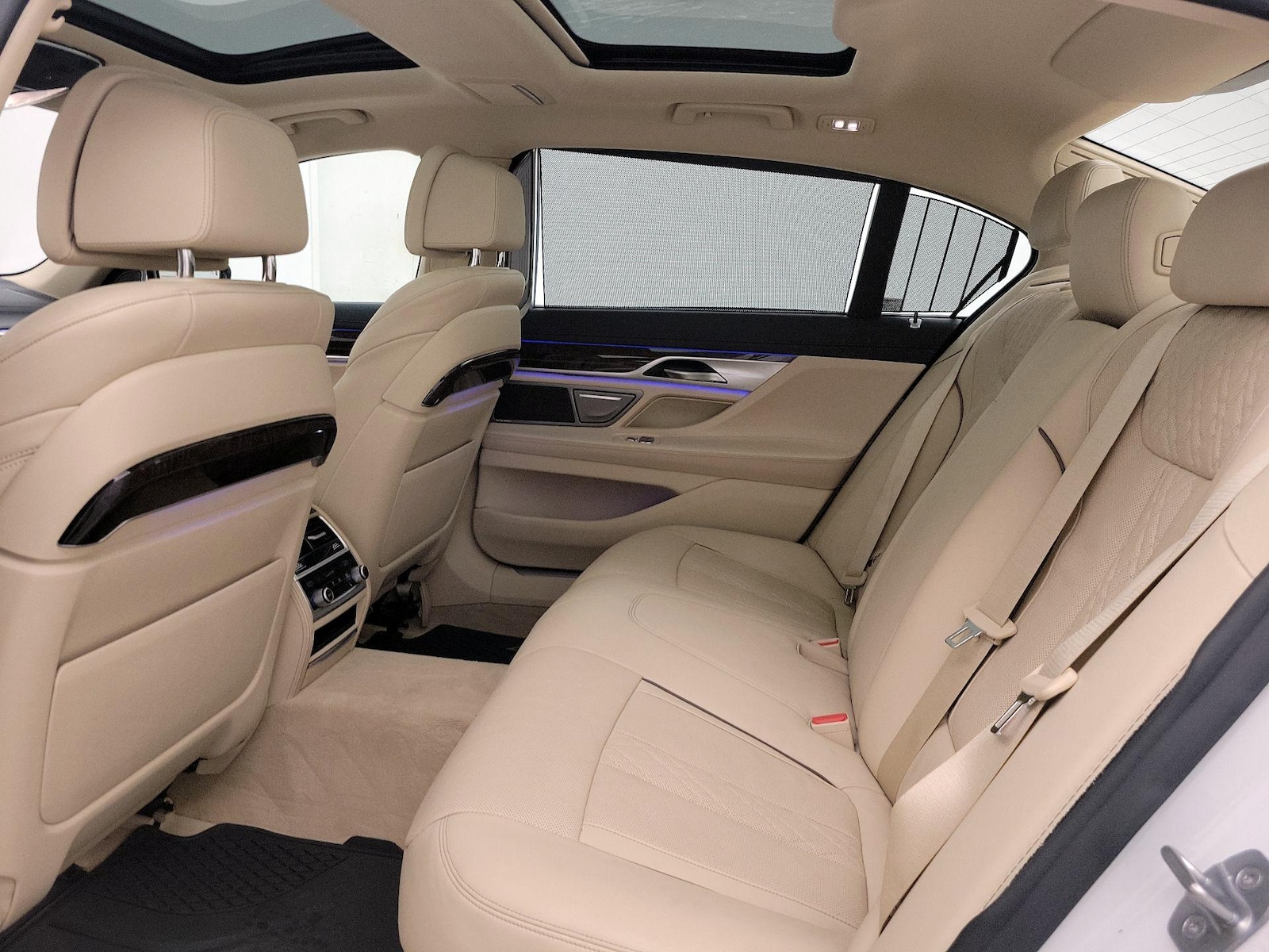 2020 BMW 7 Series 740i - Photo 22
