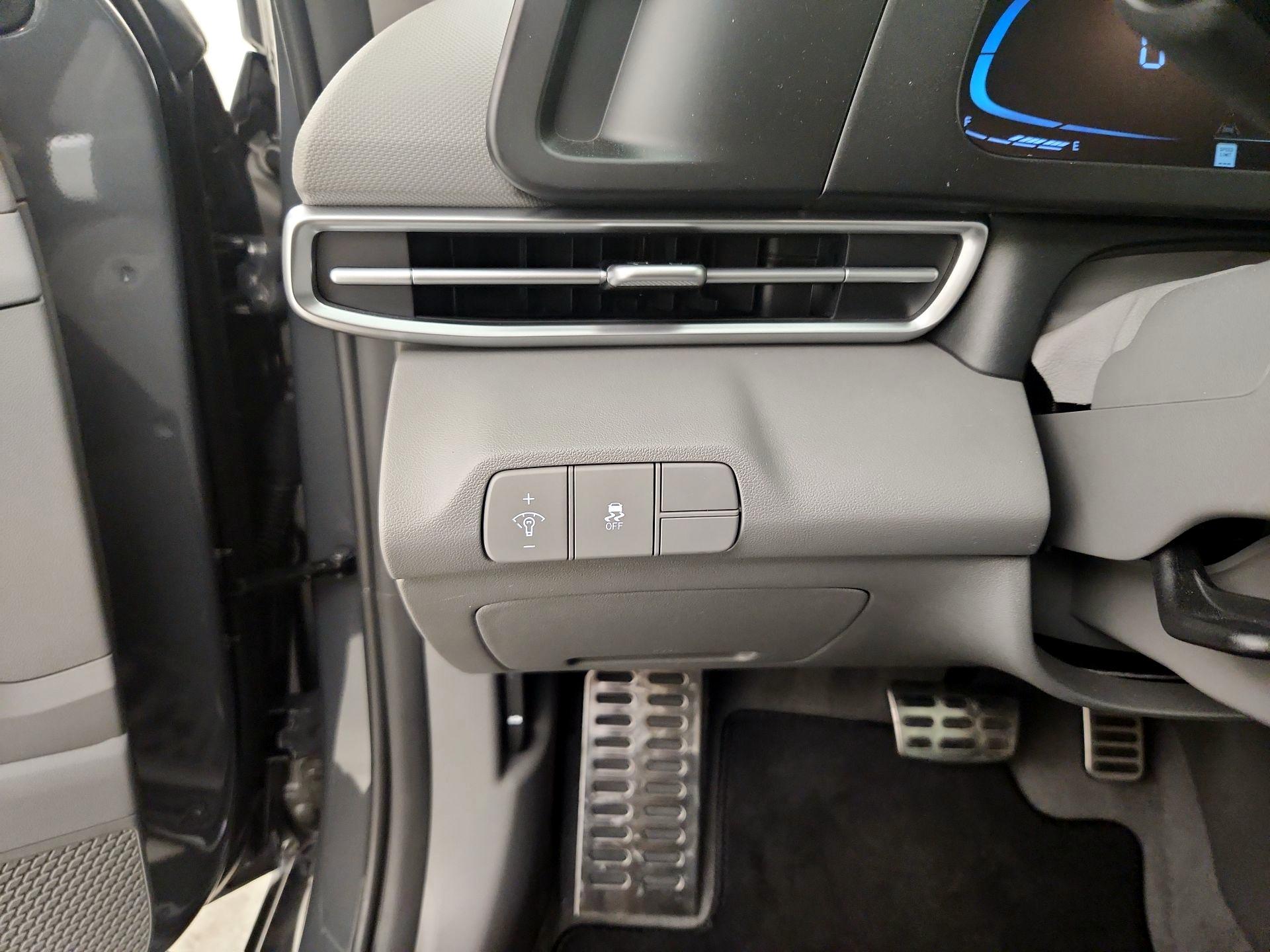 Thumbnail: 2026 Hyundai Elantra - 13