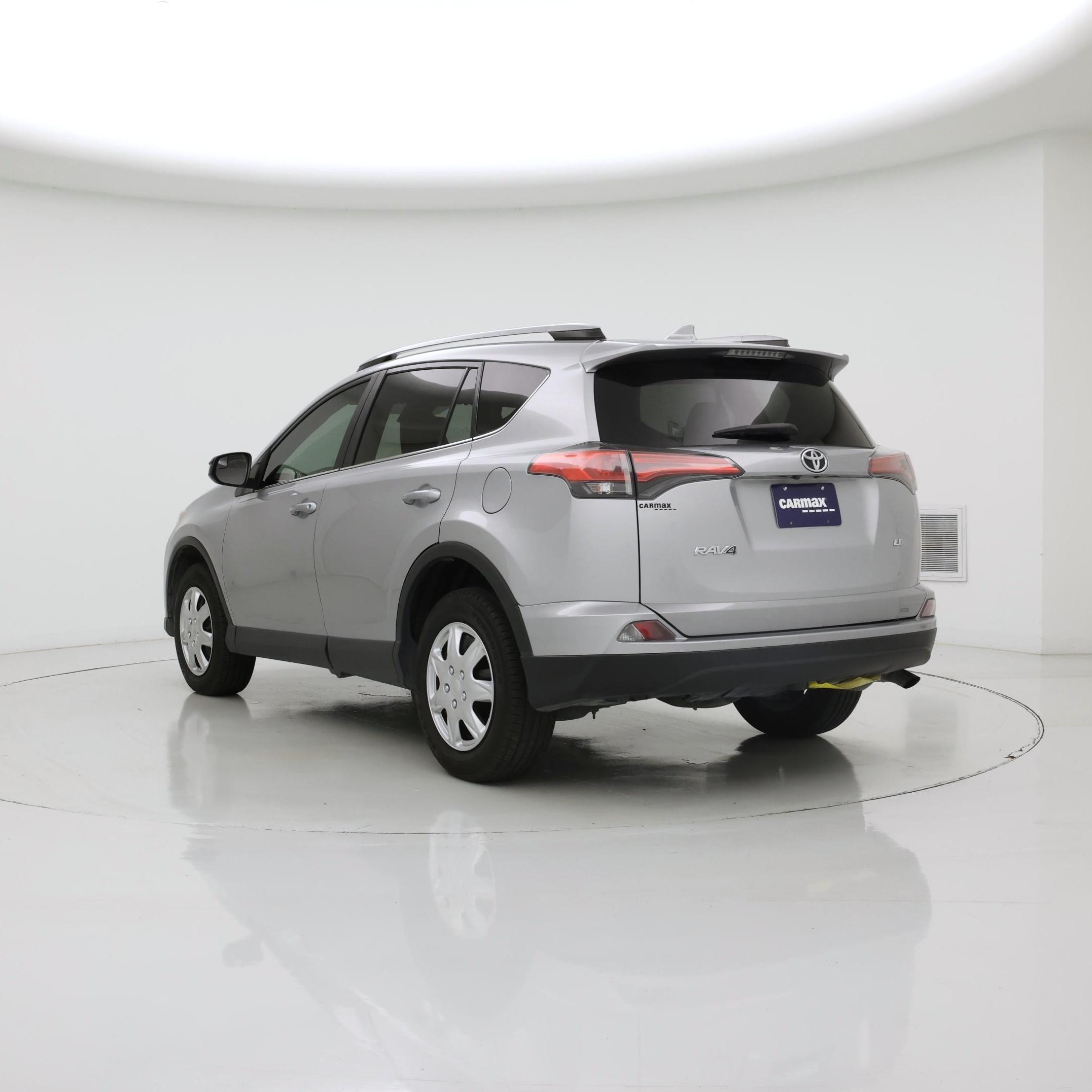 Thumbnail: 2017 Toyota RAV4 - 2
