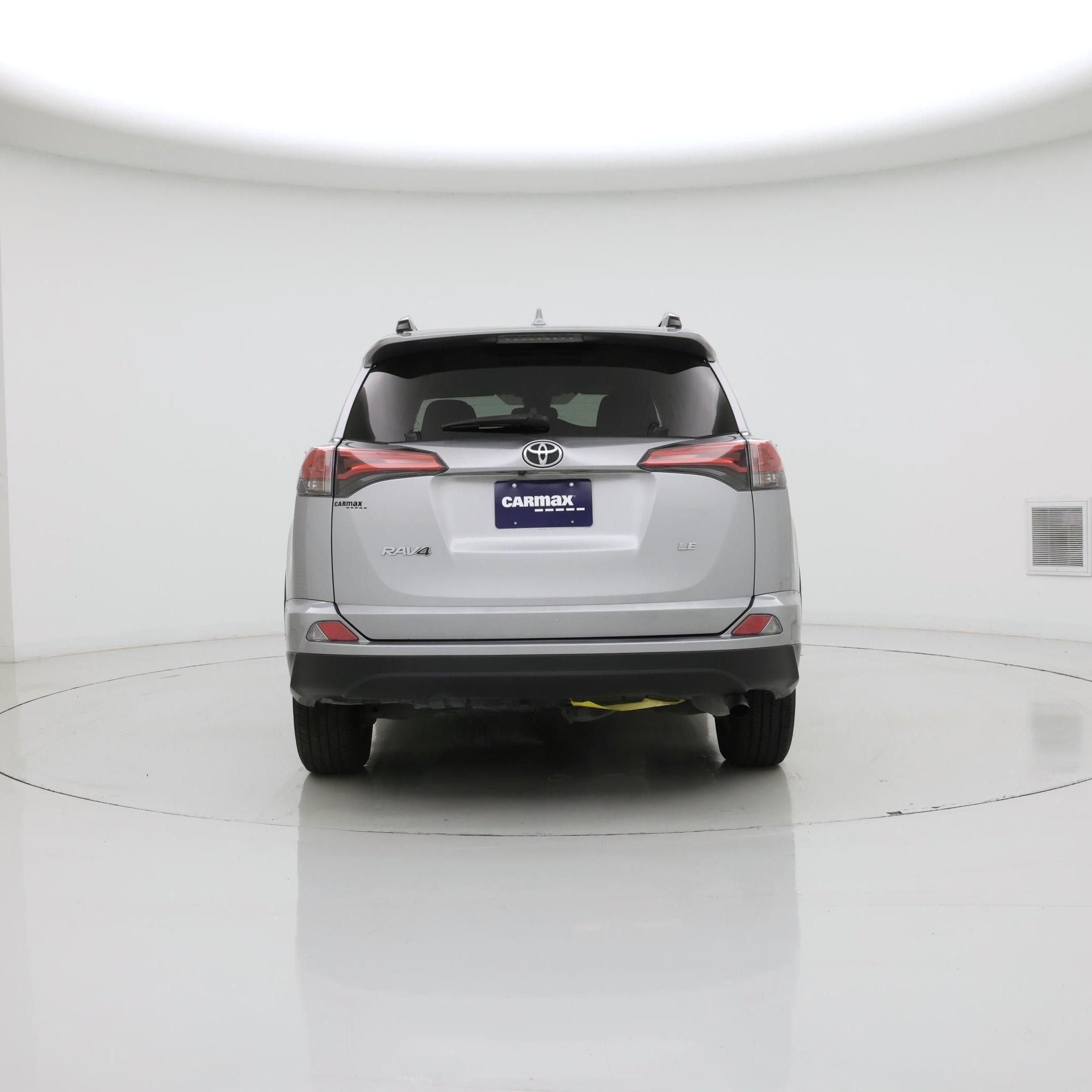 Thumbnail: 2017 Toyota RAV4 - 6