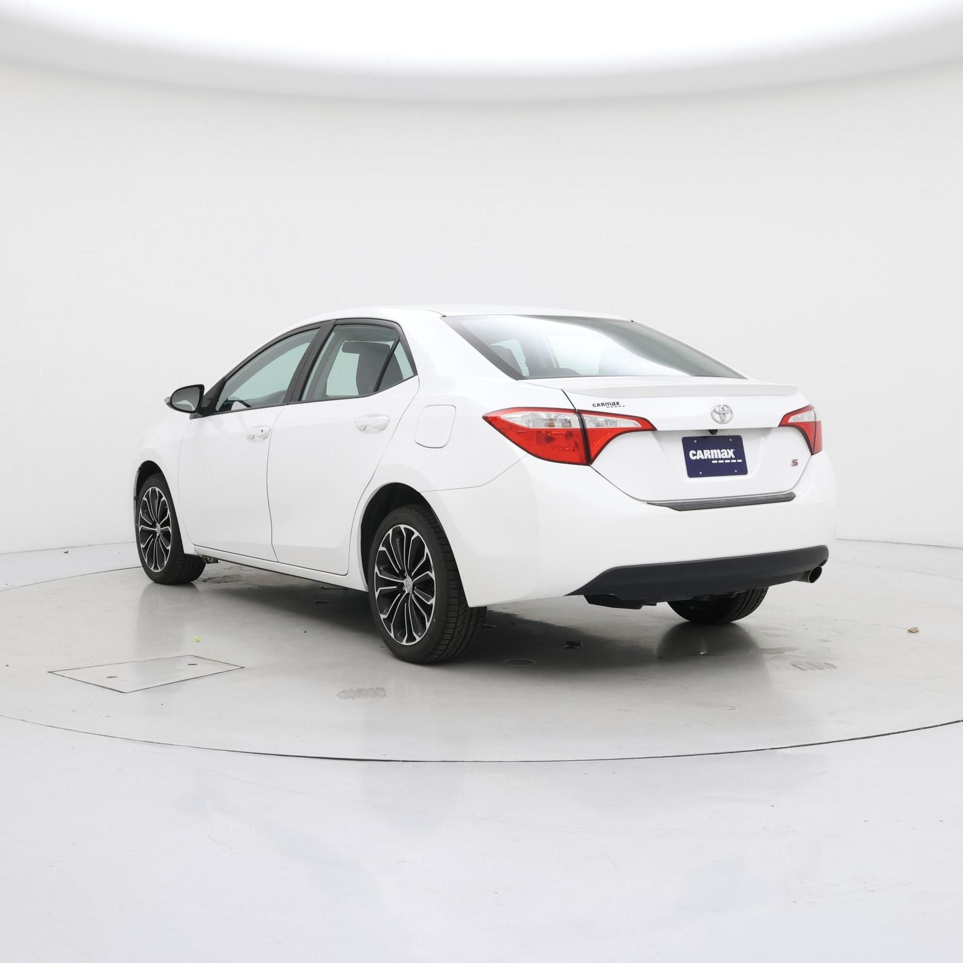 Thumbnail: 2016 Toyota Corolla - 2