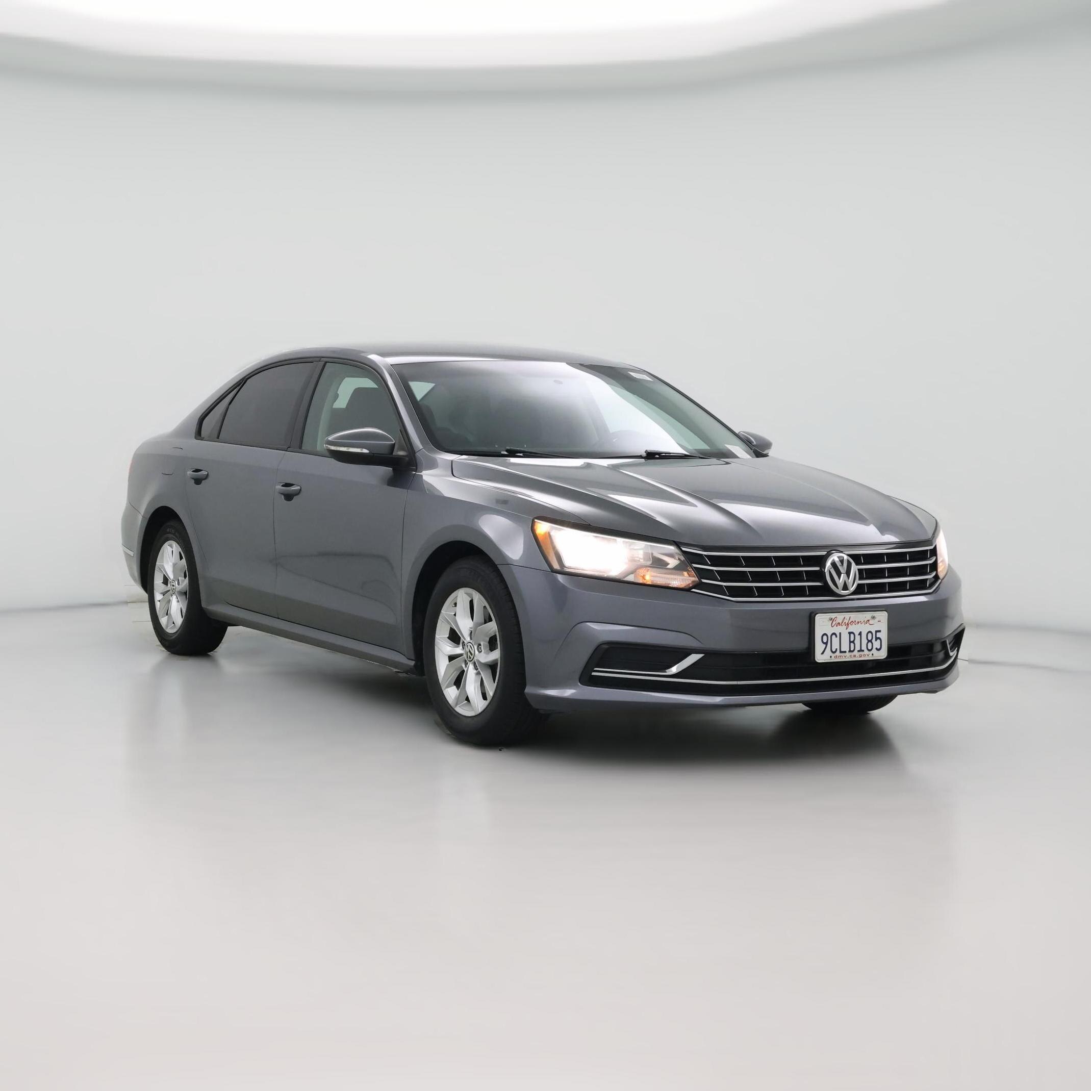 Thumbnail: 2018 Volkswagen Passat - 1
