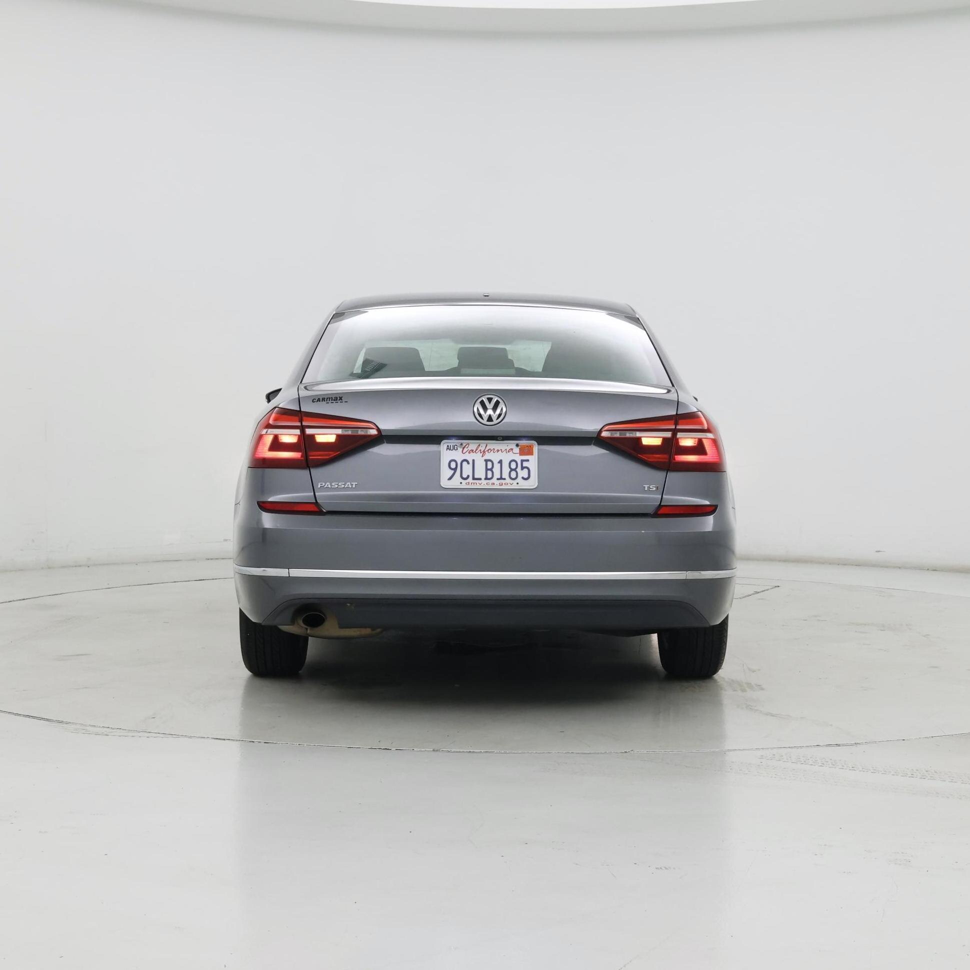 Thumbnail: 2018 Volkswagen Passat - 6