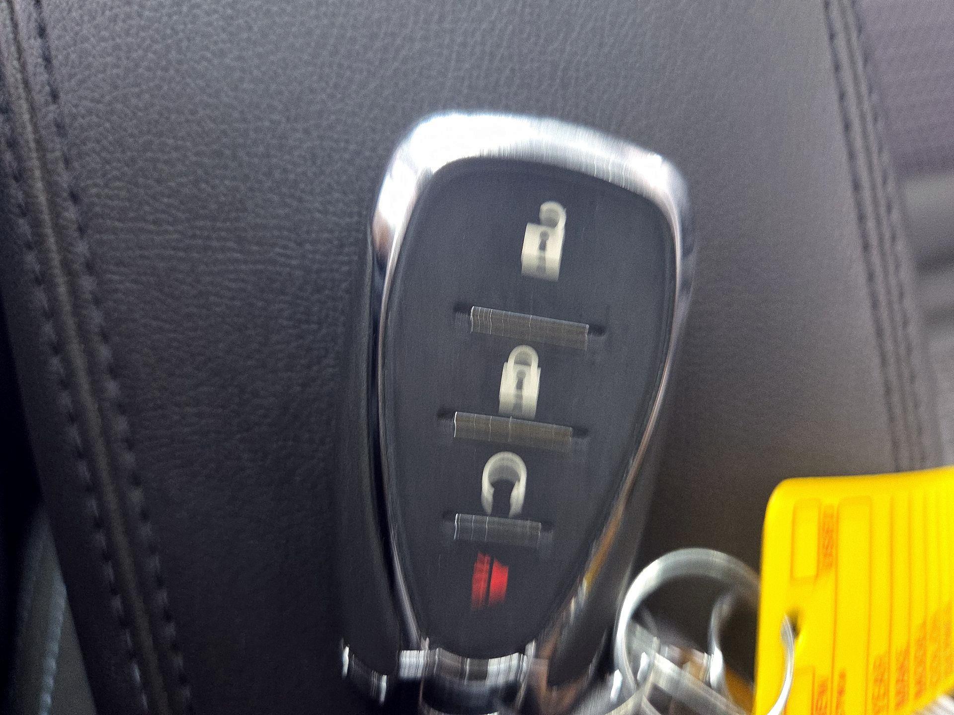 Thumbnail: 2023 Chevrolet Bolt EUV - 18