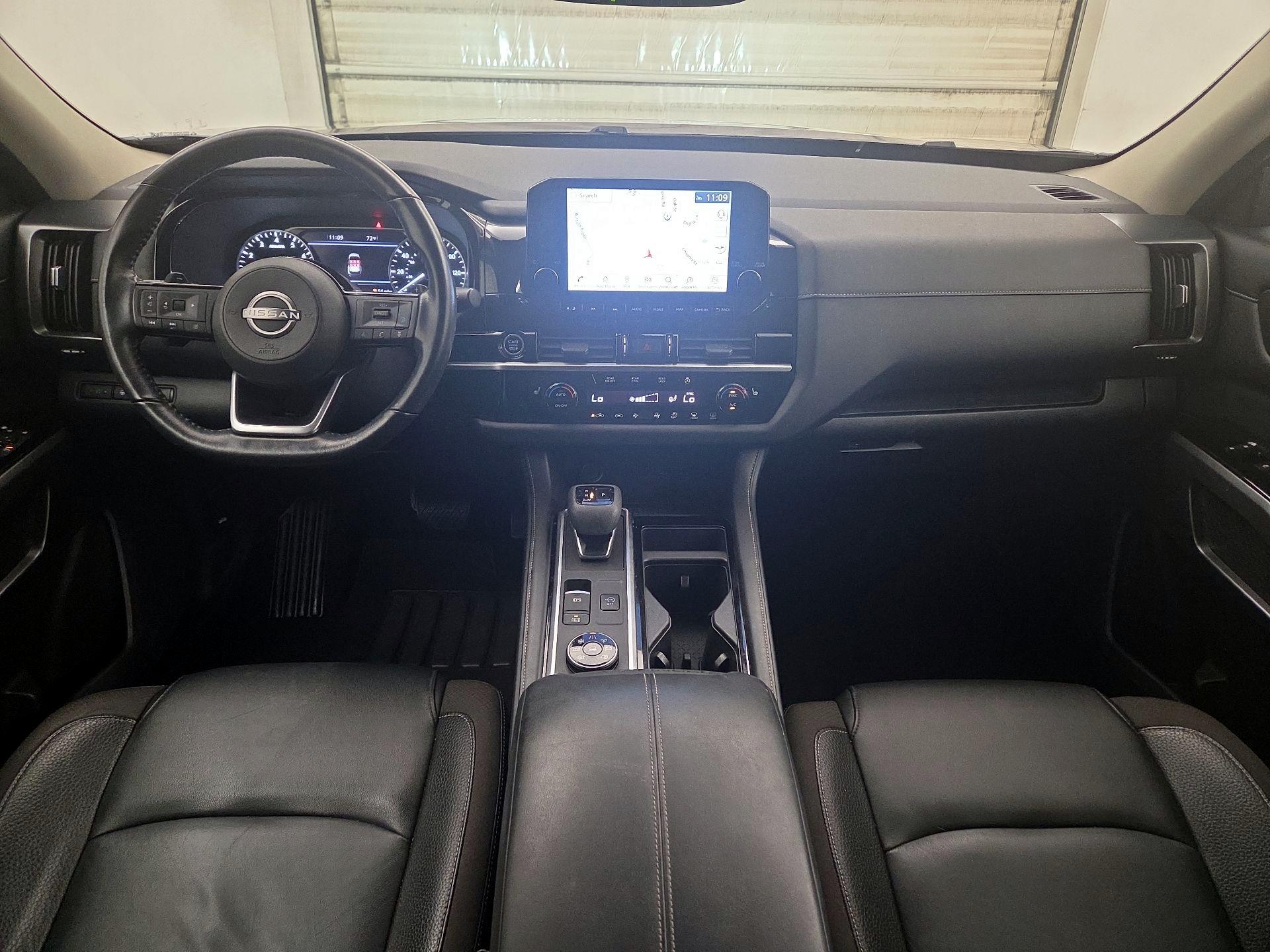 Thumbnail: 2022 Nissan Pathfinder - 9