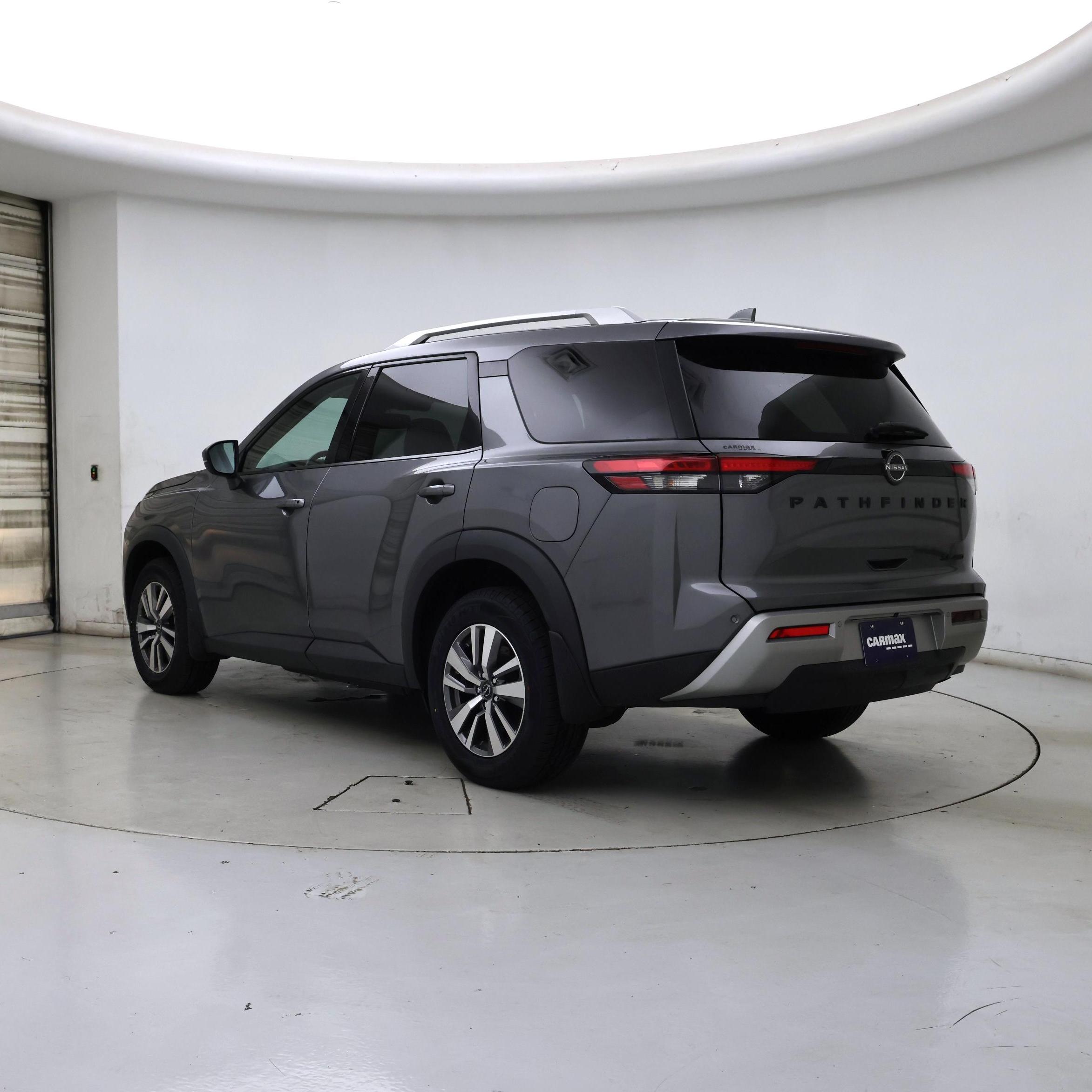 Thumbnail: 2022 Nissan Pathfinder - 2