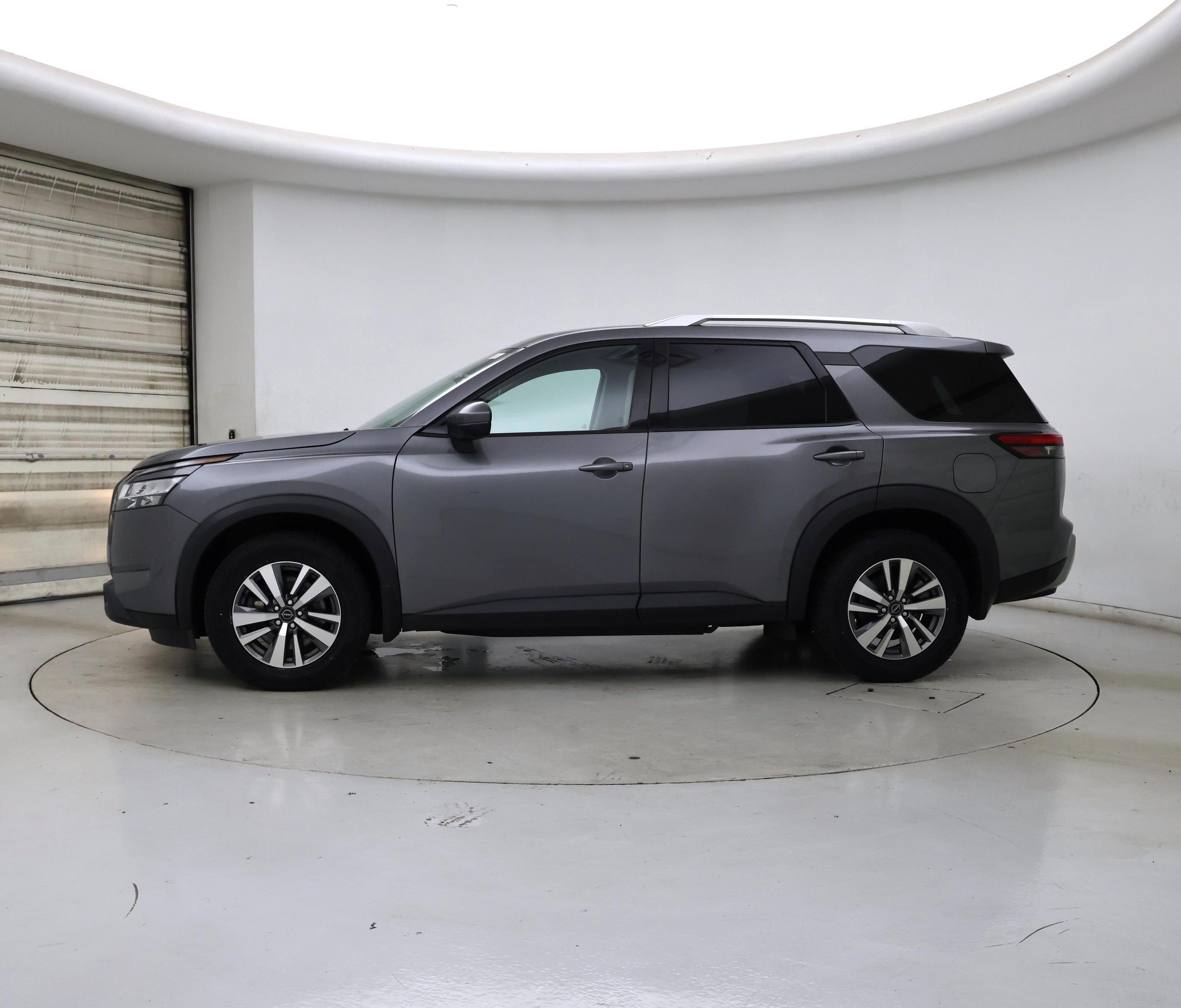 Thumbnail: 2022 Nissan Pathfinder - 3
