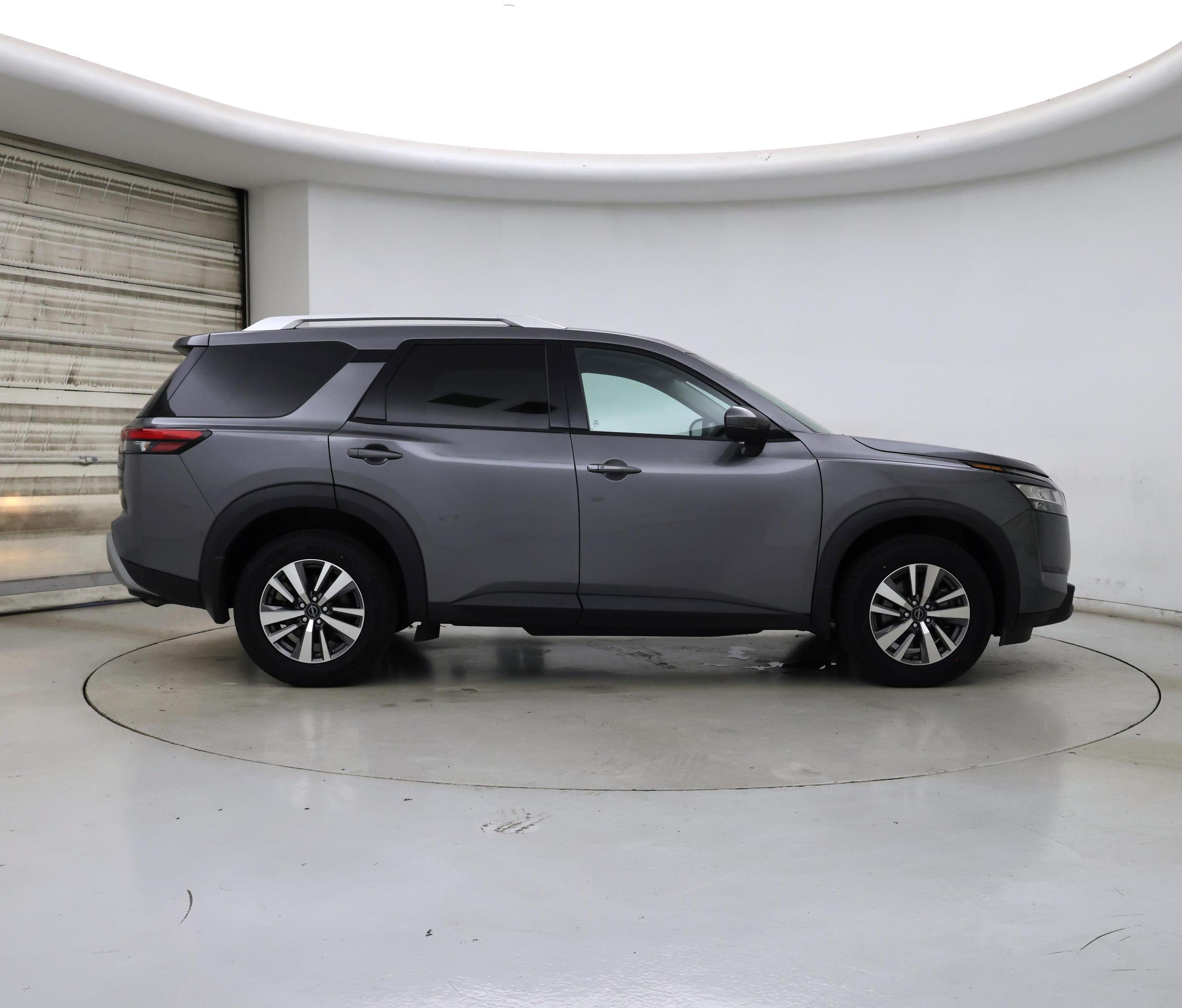 Thumbnail: 2022 Nissan Pathfinder - 7