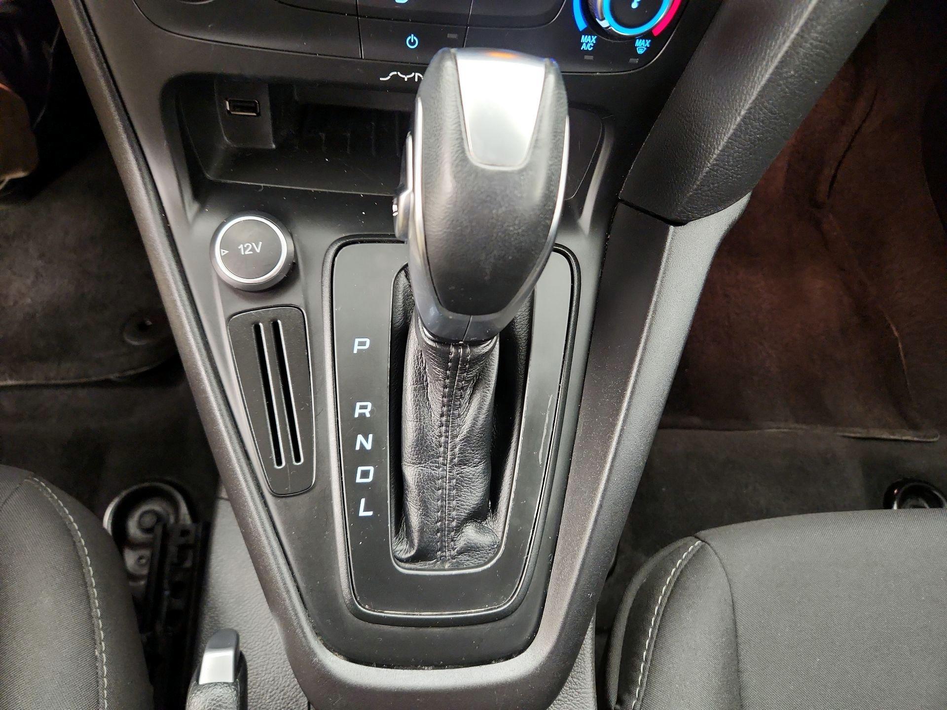 Thumbnail: 2016 Ford Focus - 17