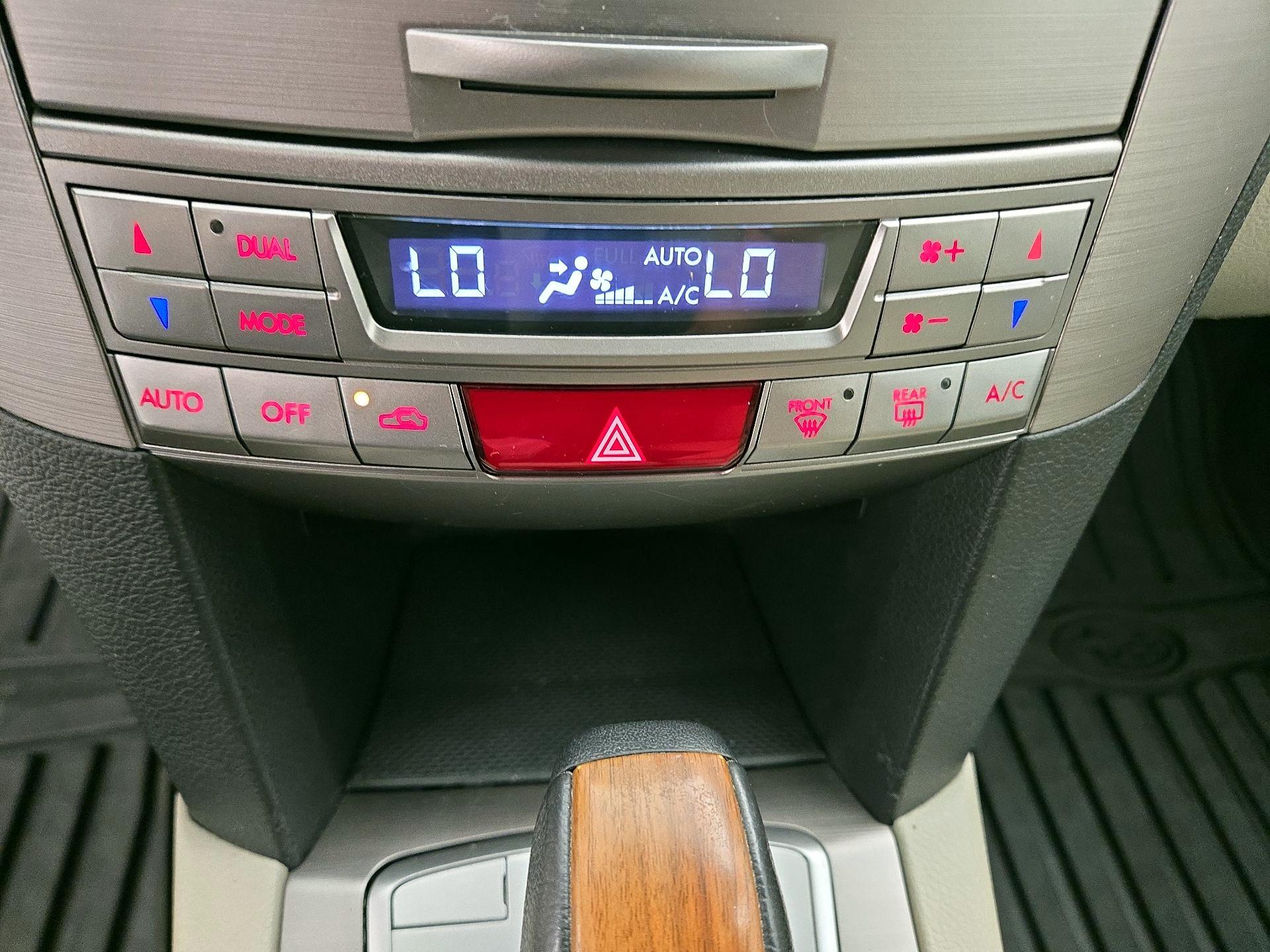 Thumbnail: 2014 Subaru Outback - 15
