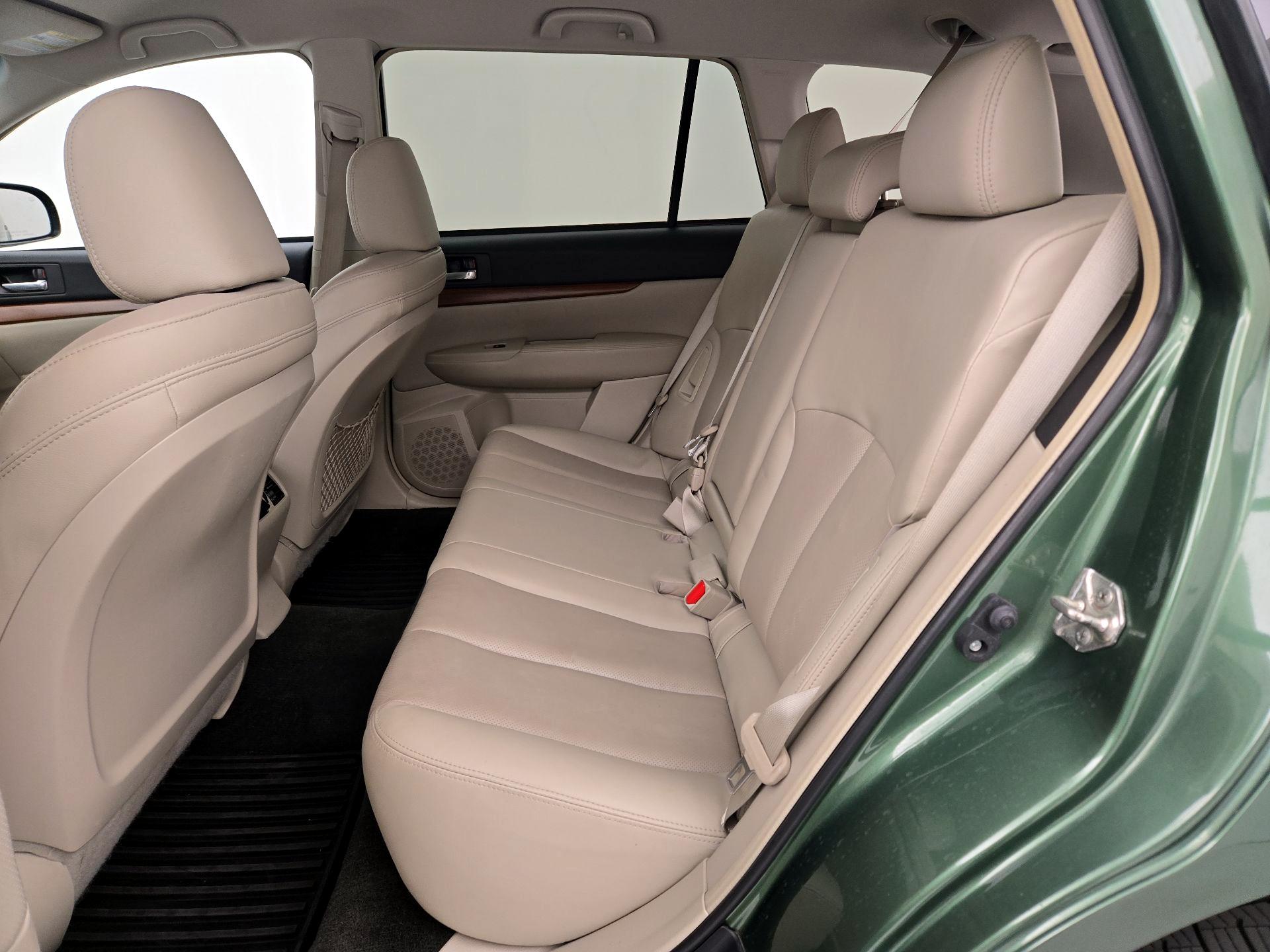 Thumbnail: 2014 Subaru Outback - 18