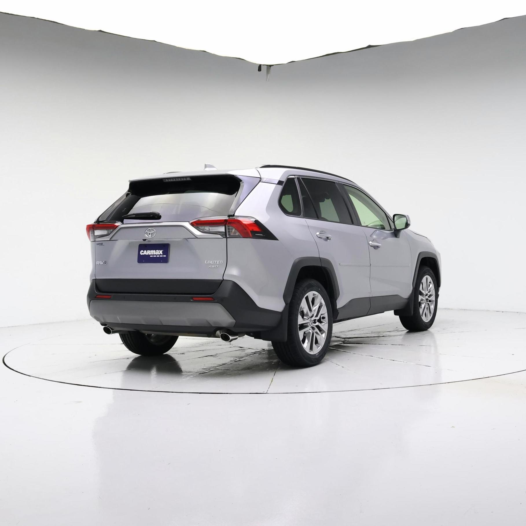 Thumbnail: 2020 Toyota RAV4 - 8