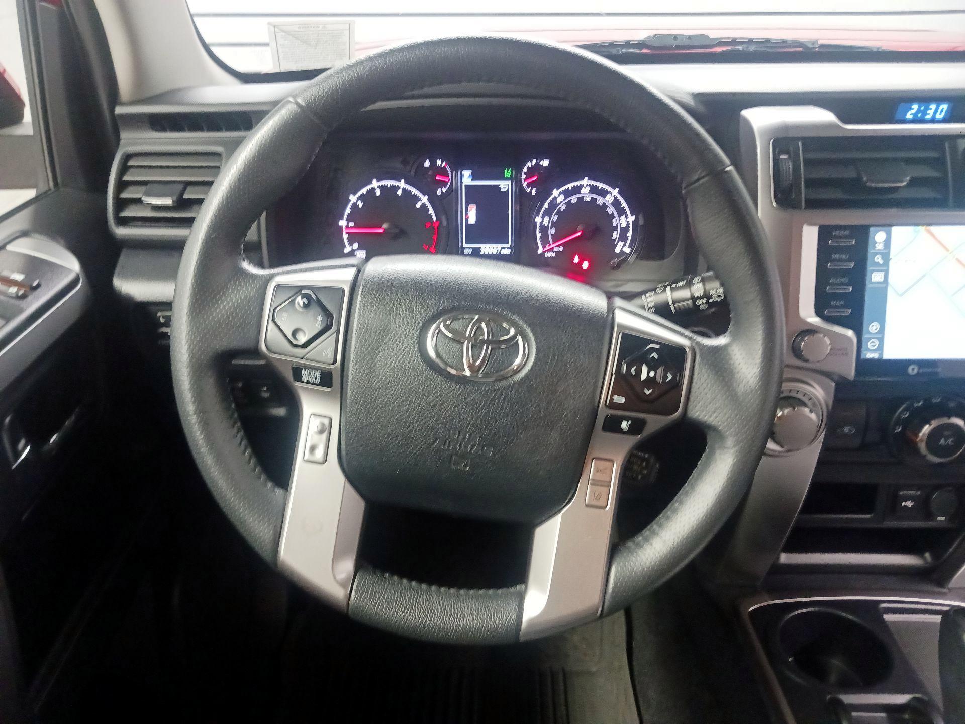 Thumbnail: 2022 Toyota 4Runner - 10