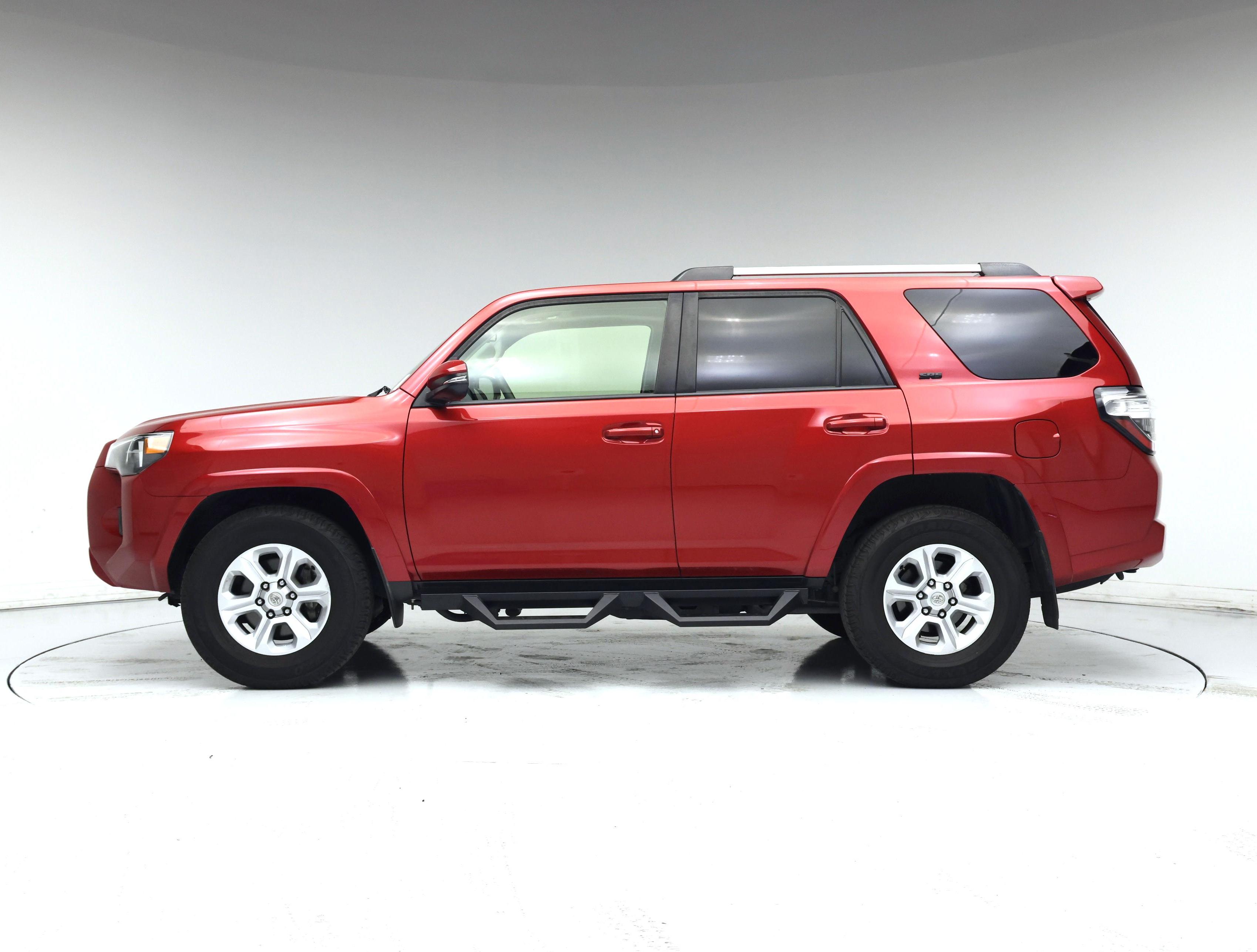 Thumbnail: 2022 Toyota 4Runner - 3