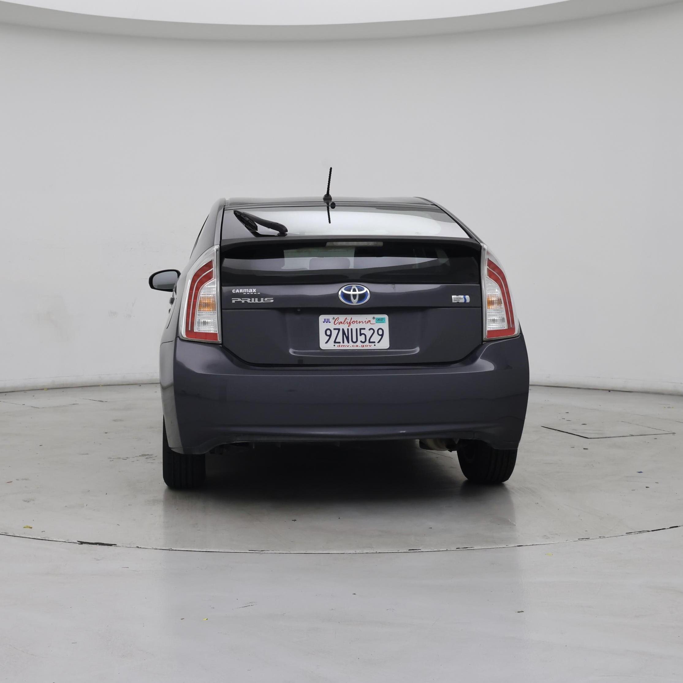 Thumbnail: 2015 Toyota Prius - 6