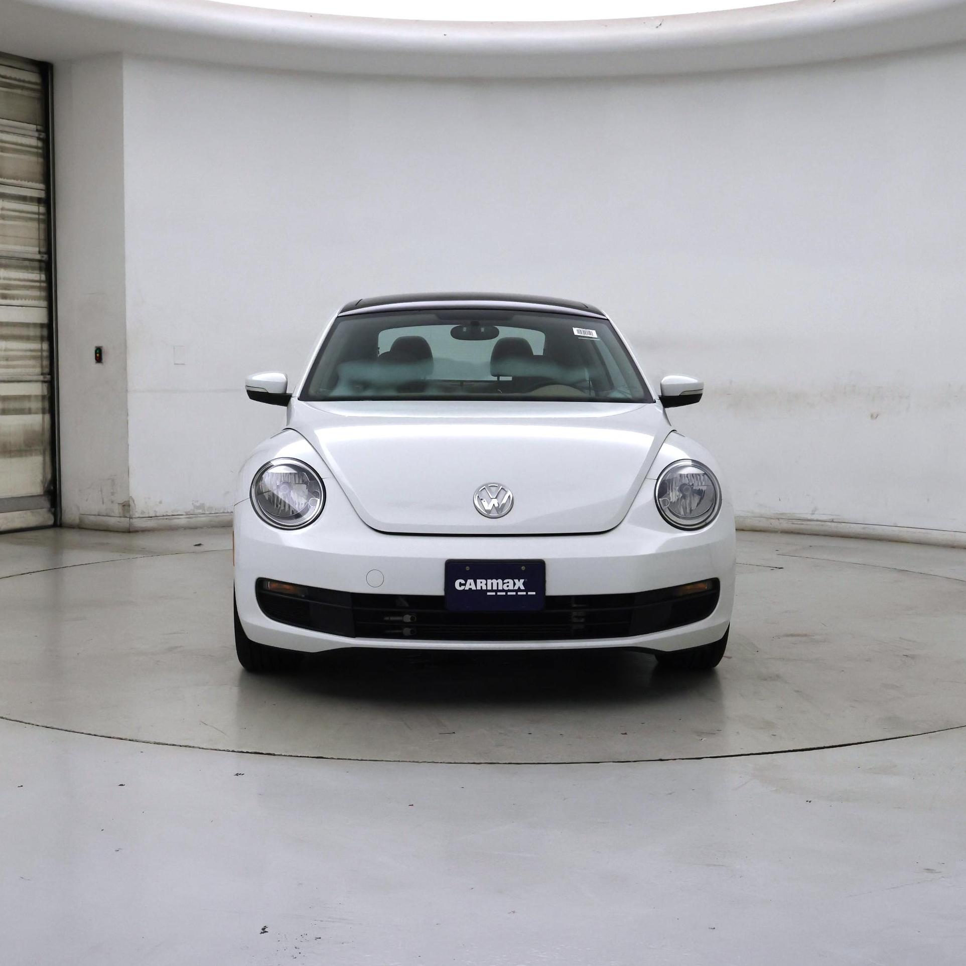 Thumbnail: 2015 Volkswagen Beetle - 5