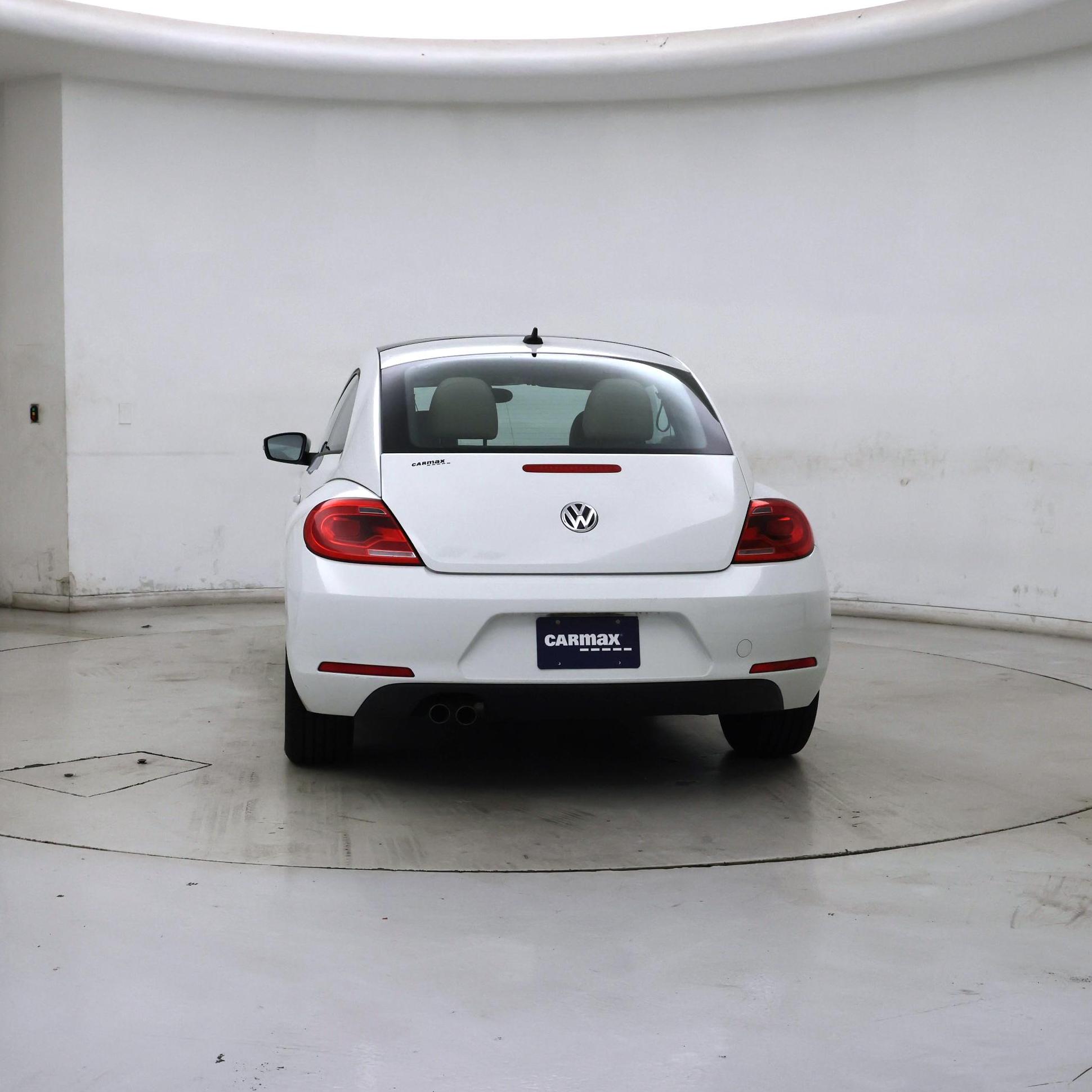 Thumbnail: 2015 Volkswagen Beetle - 6