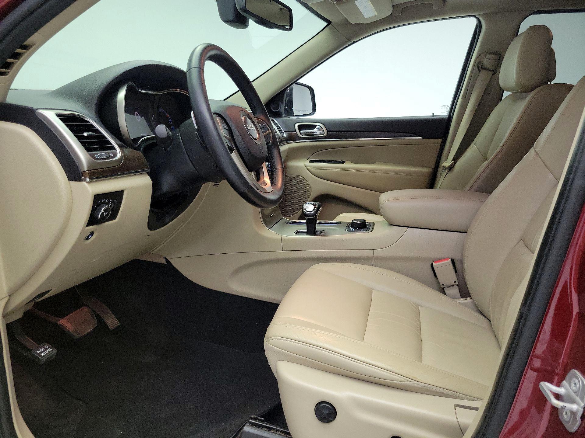 Thumbnail: 2014 Jeep Grand Cherokee - 11