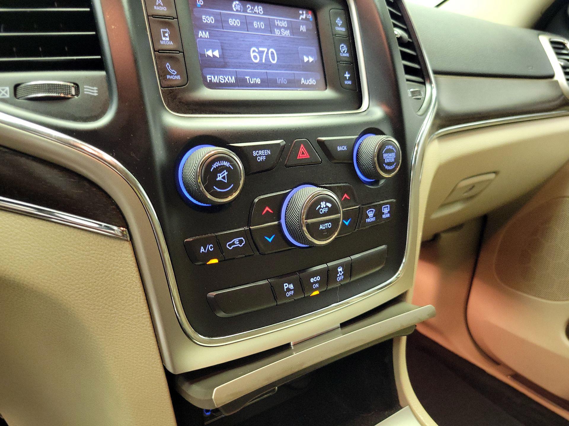 Thumbnail: 2014 Jeep Grand Cherokee - 16