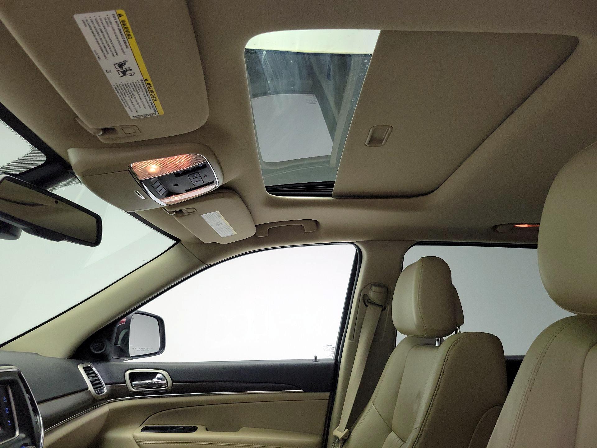 Thumbnail: 2014 Jeep Grand Cherokee - 19