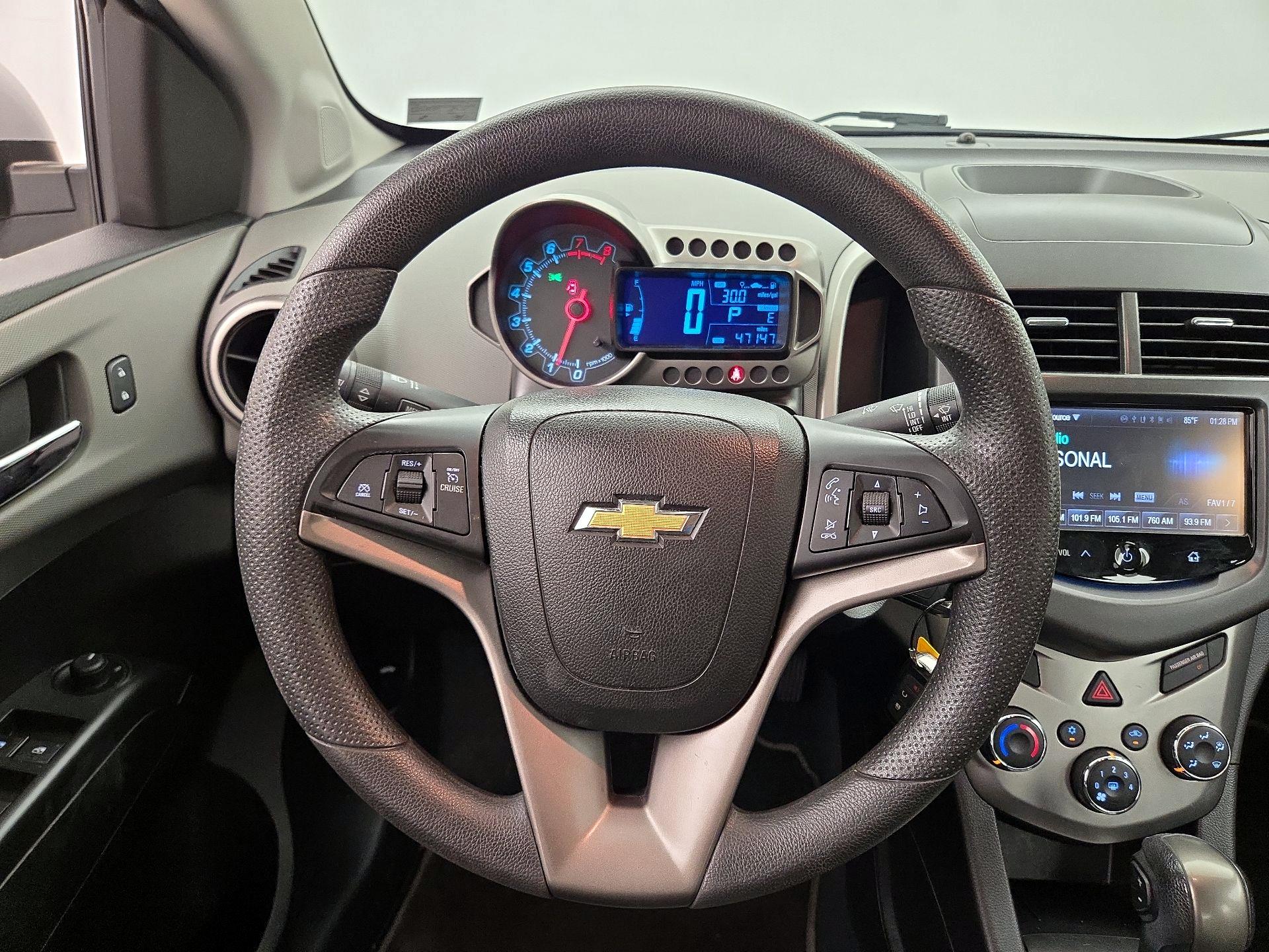 Thumbnail: 2015 Chevrolet Sonic - 10