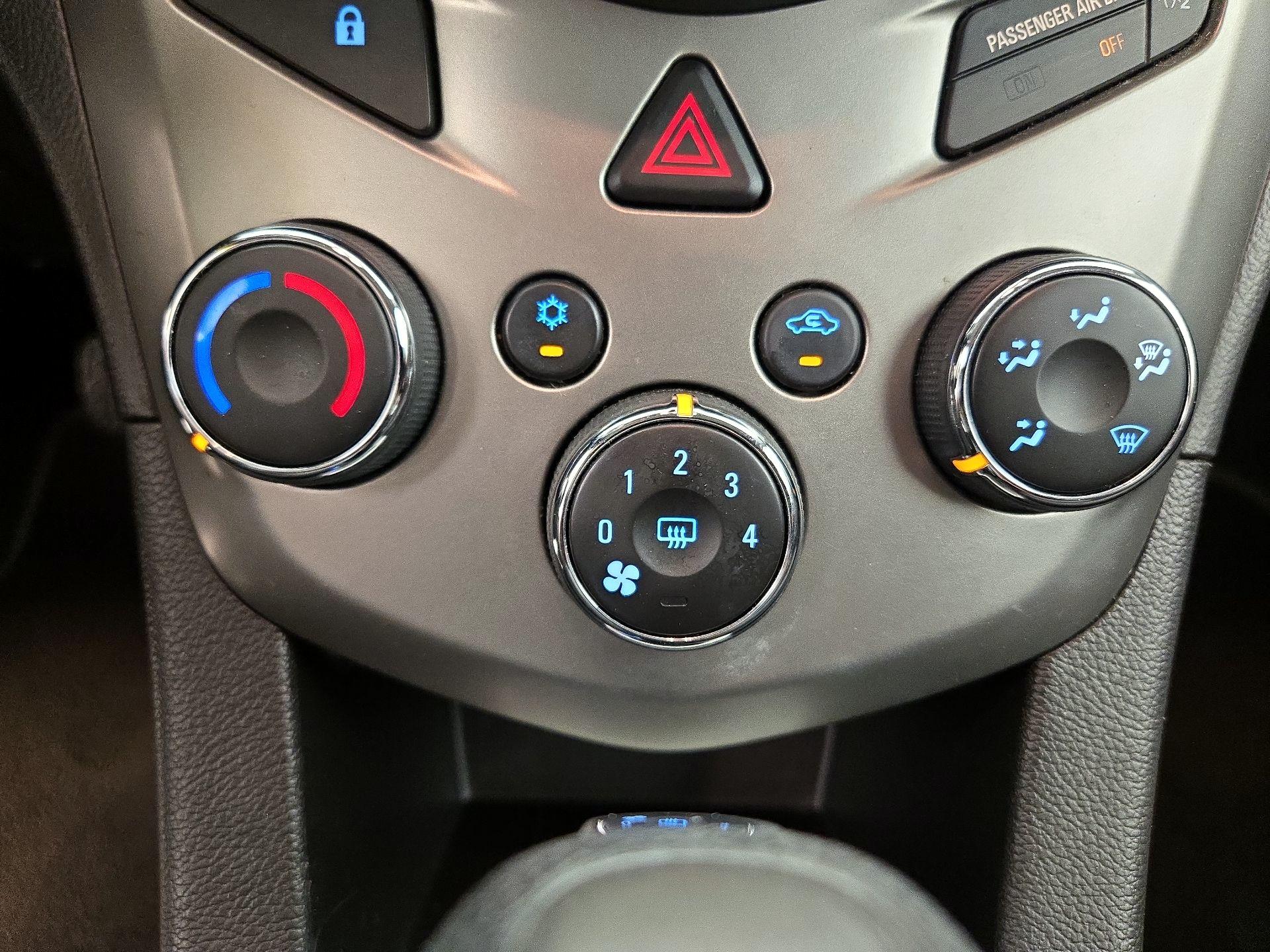 Thumbnail: 2015 Chevrolet Sonic - 15