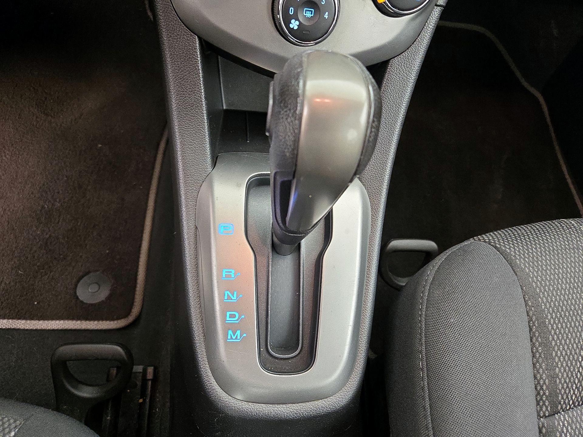 Thumbnail: 2015 Chevrolet Sonic - 16
