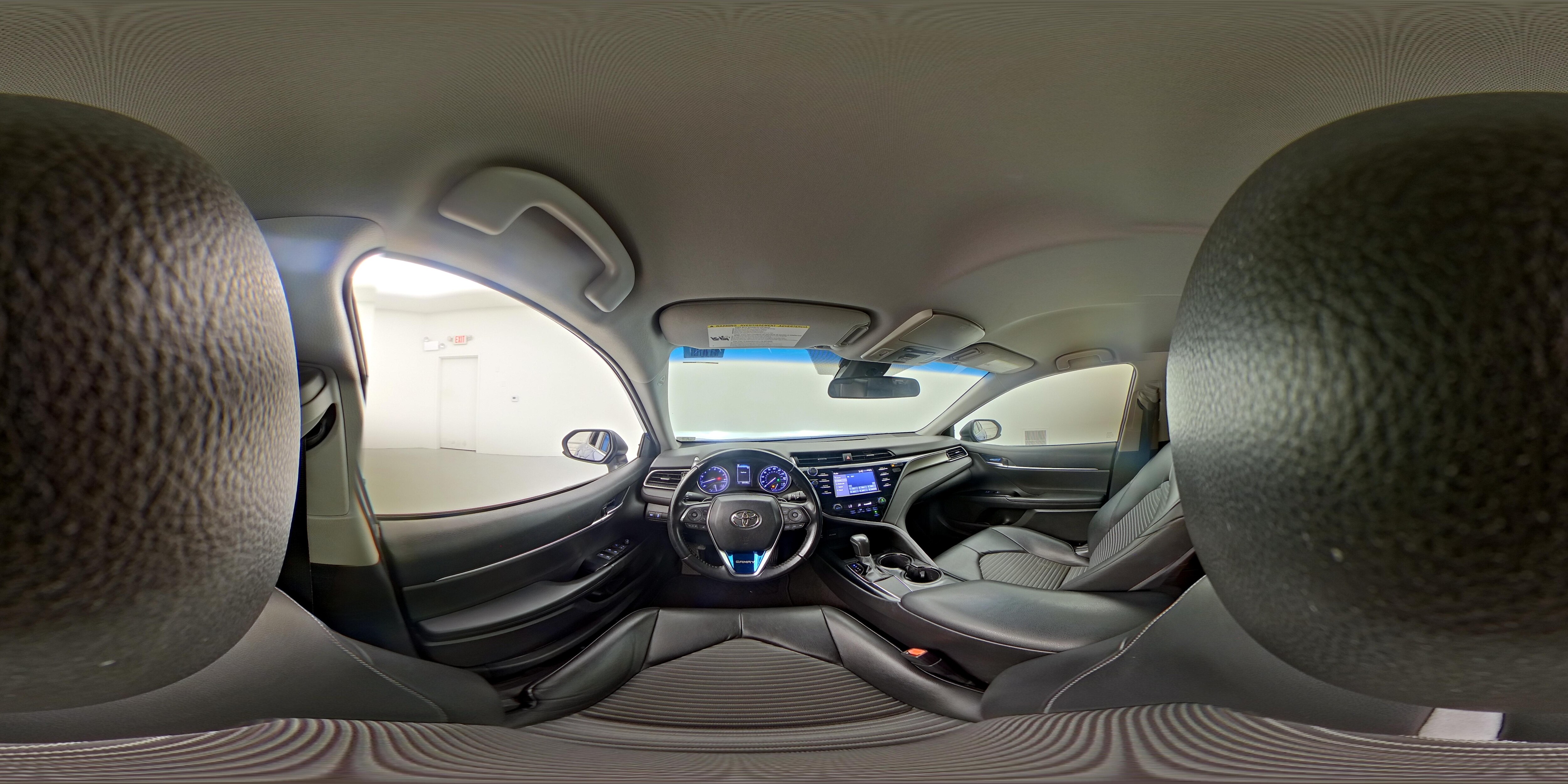 2019 Toyota Camry SE - Photo 26