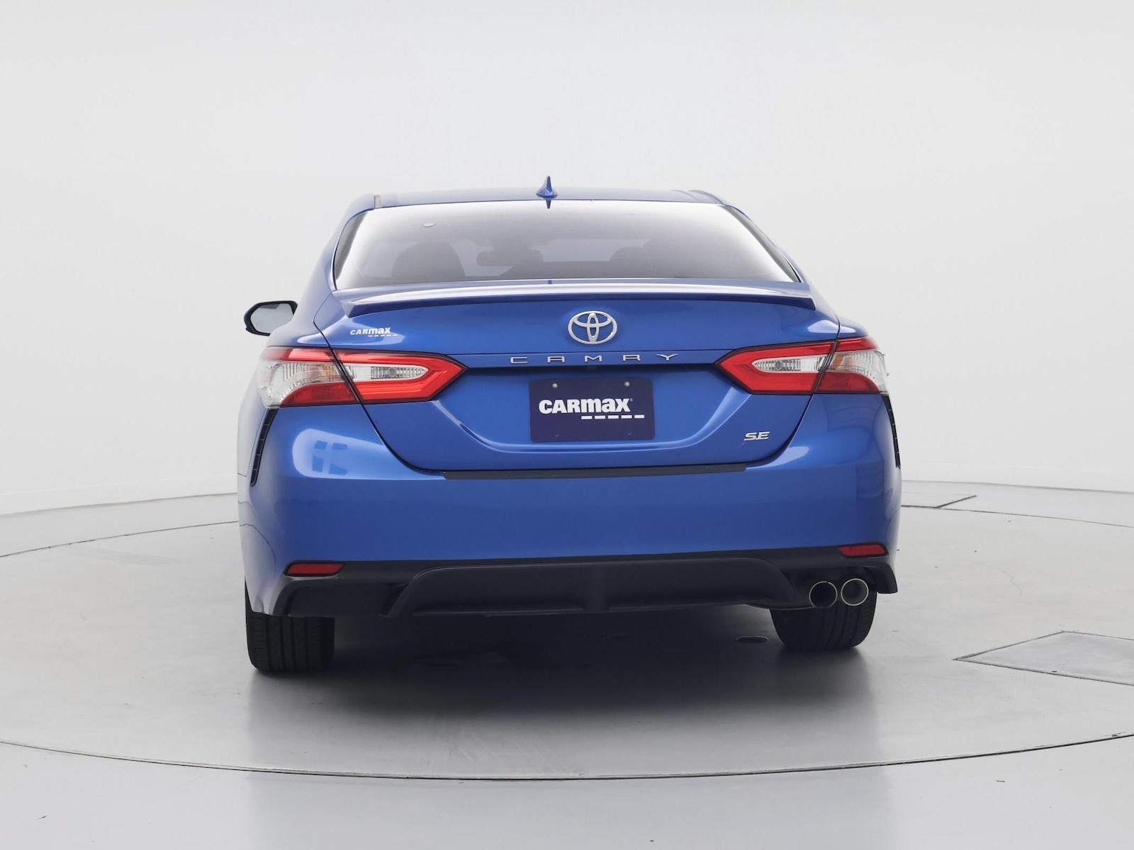2019 Toyota Camry SE - Photo 7