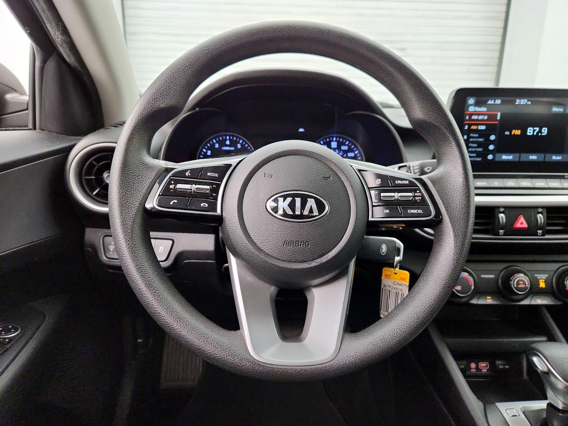 Thumbnail: 2020 Kia Forte - 10