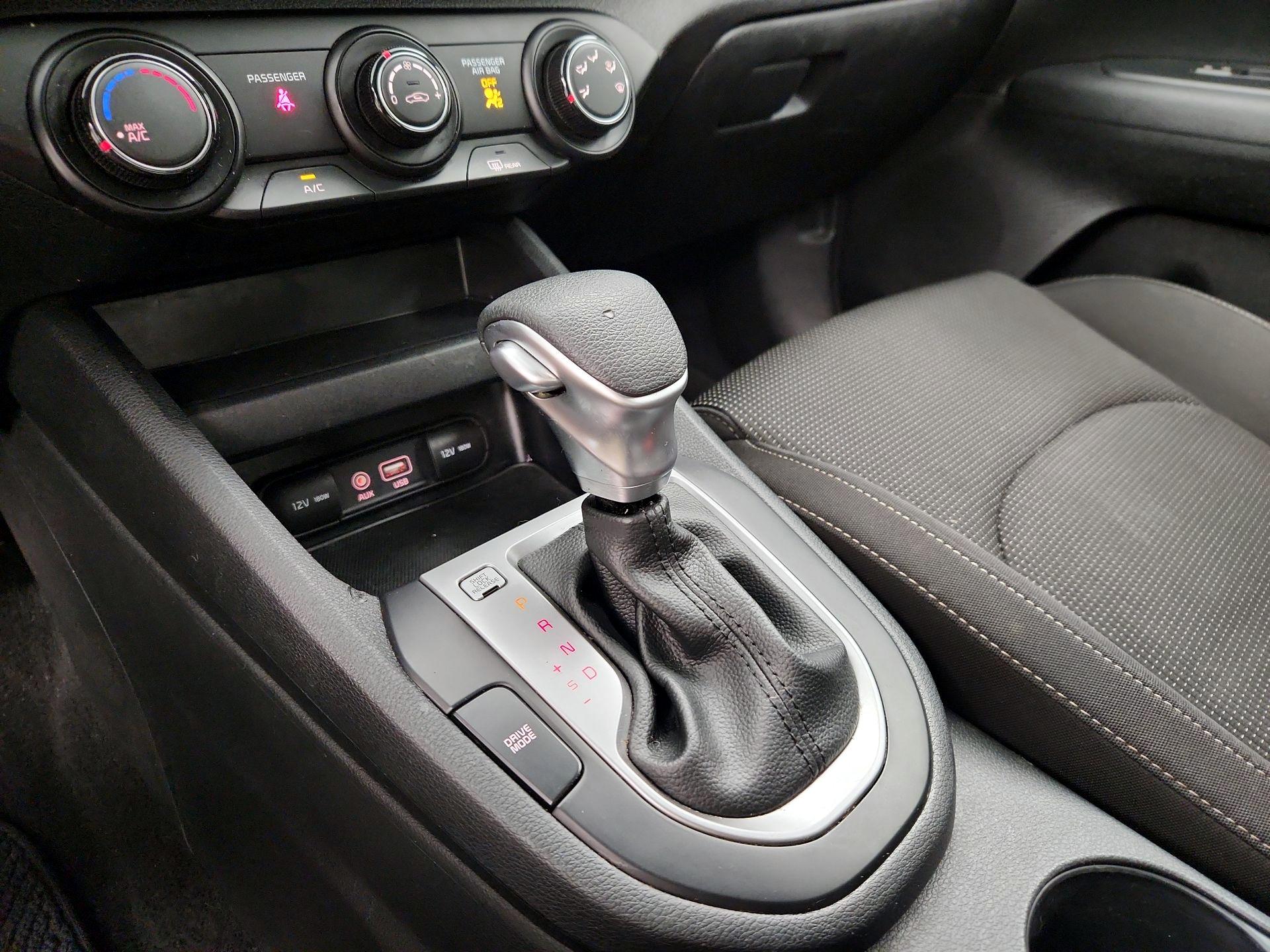 Thumbnail: 2020 Kia Forte - 17