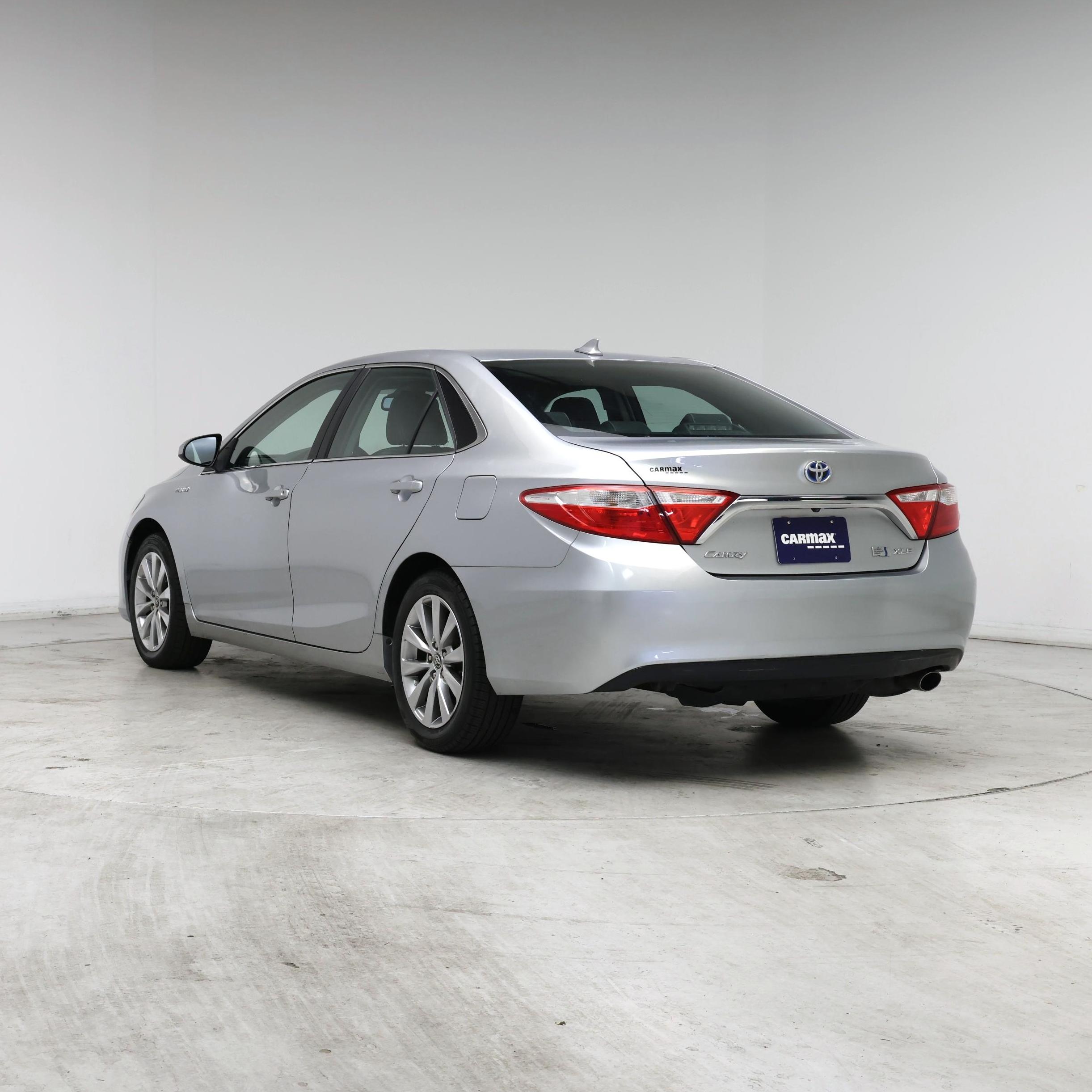 Thumbnail: 2015 Toyota Camry - 2