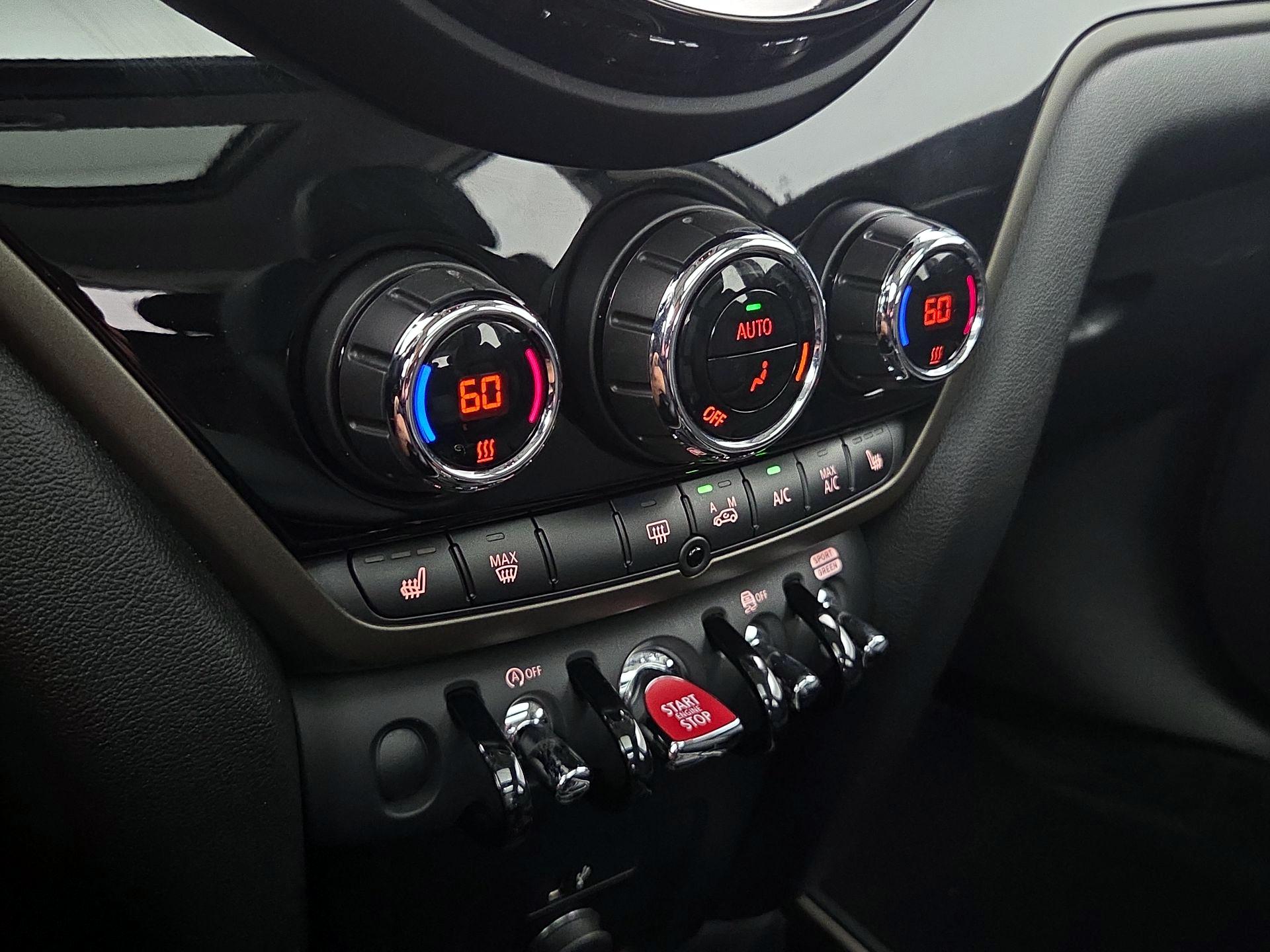 Thumbnail: 2020 MINI Cooper Countryman - 16