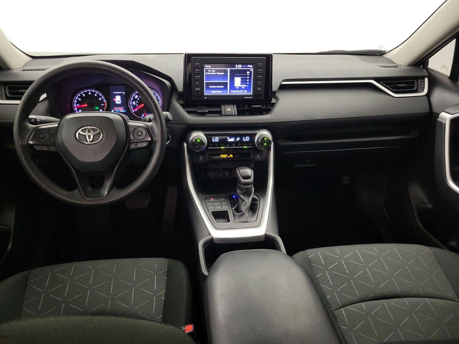 Thumbnail: 2022 Toyota RAV4 - 9