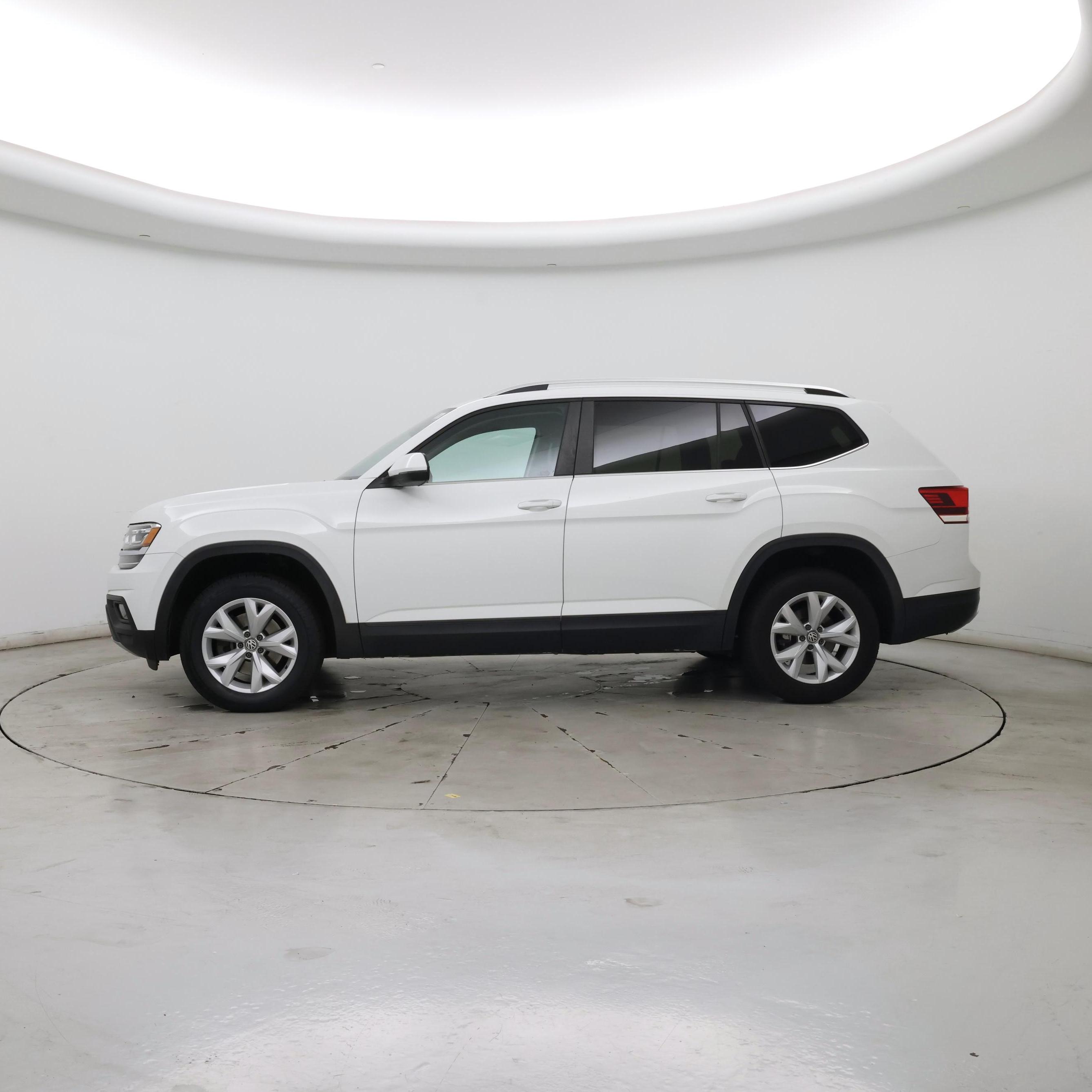 Thumbnail: 2018 Volkswagen Atlas - 3