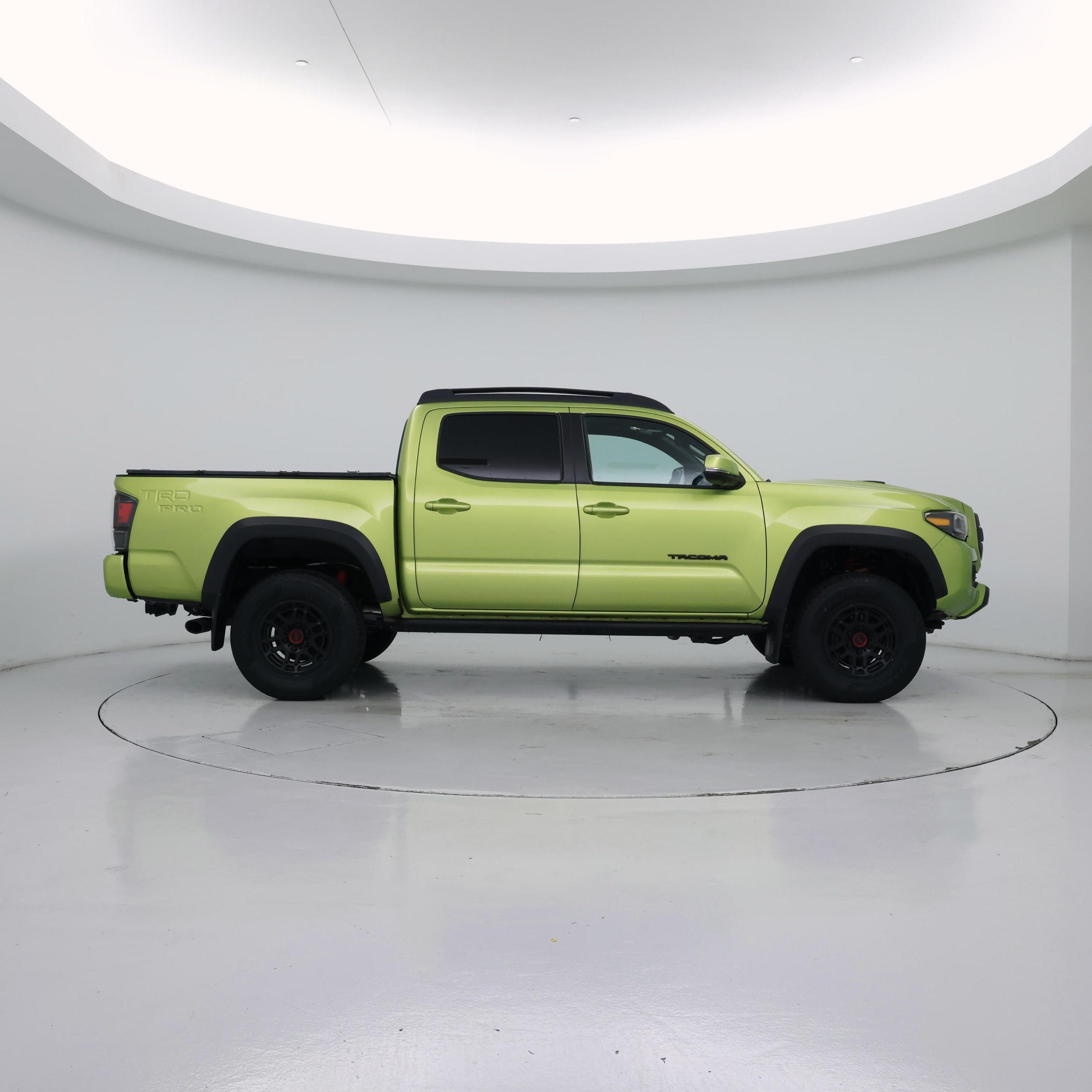 Thumbnail: 2022 Toyota Tacoma - 7
