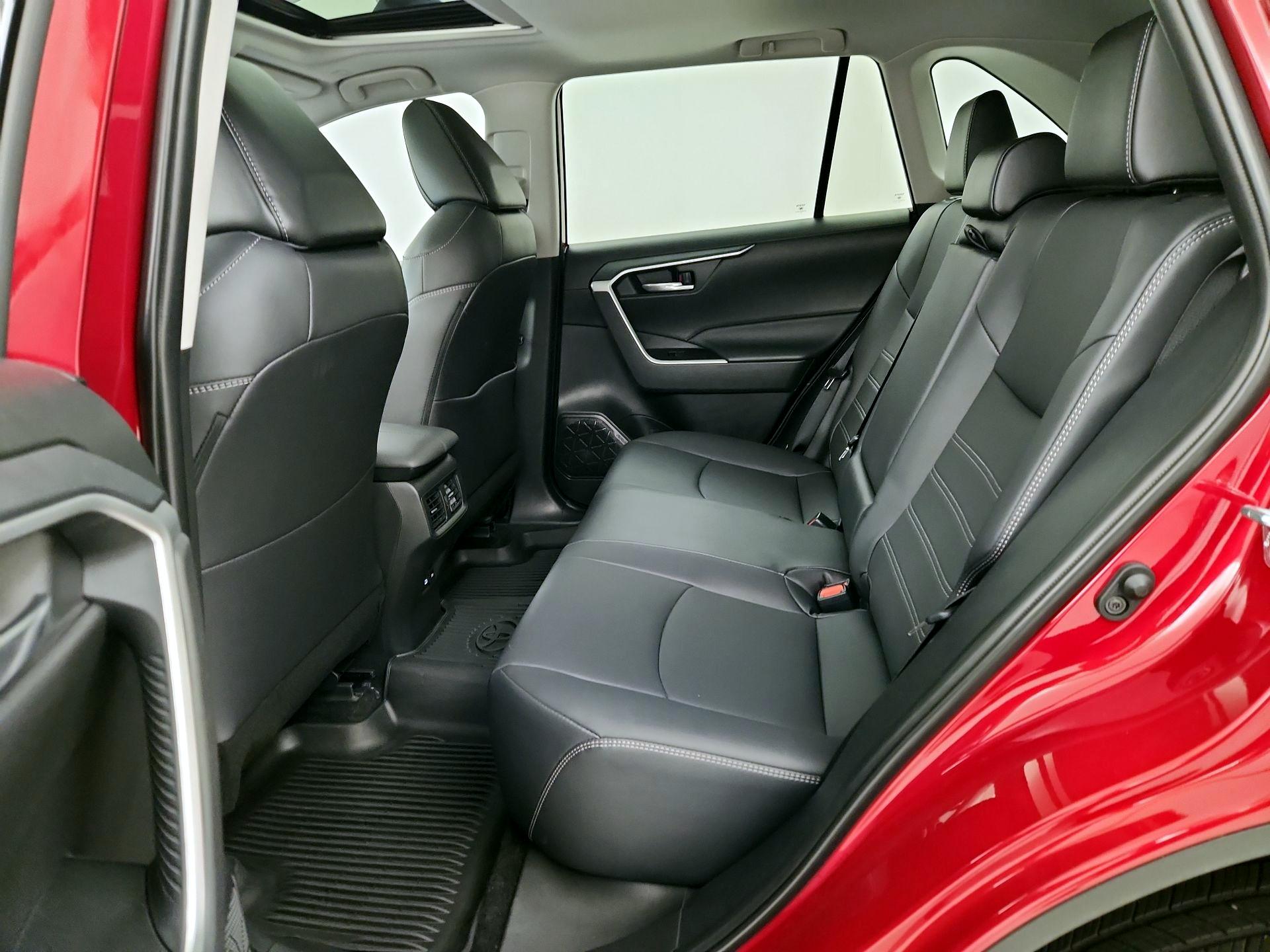 Thumbnail: 2025 Toyota RAV4 - 20