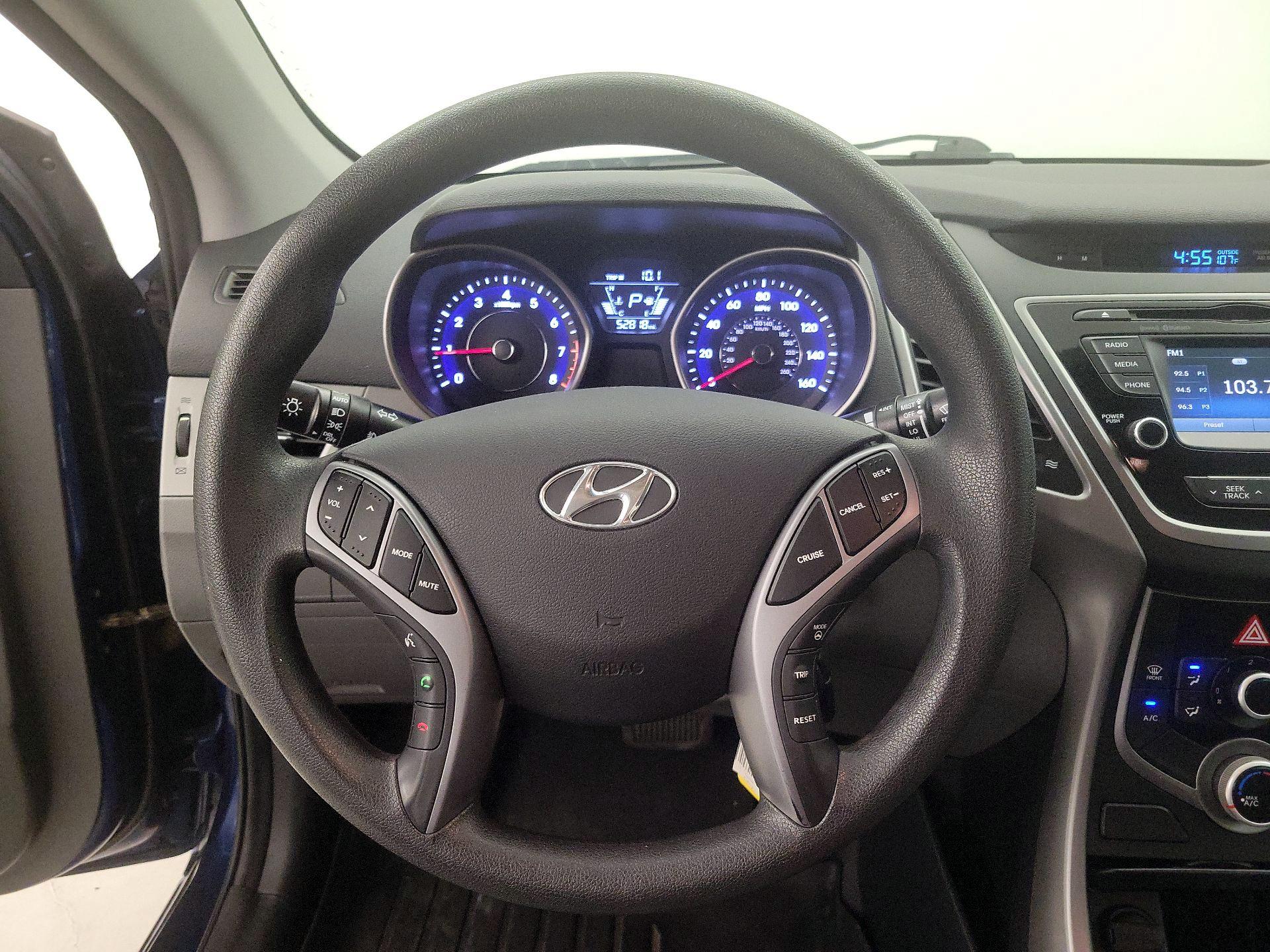 Thumbnail: 2015 Hyundai Elantra - 10