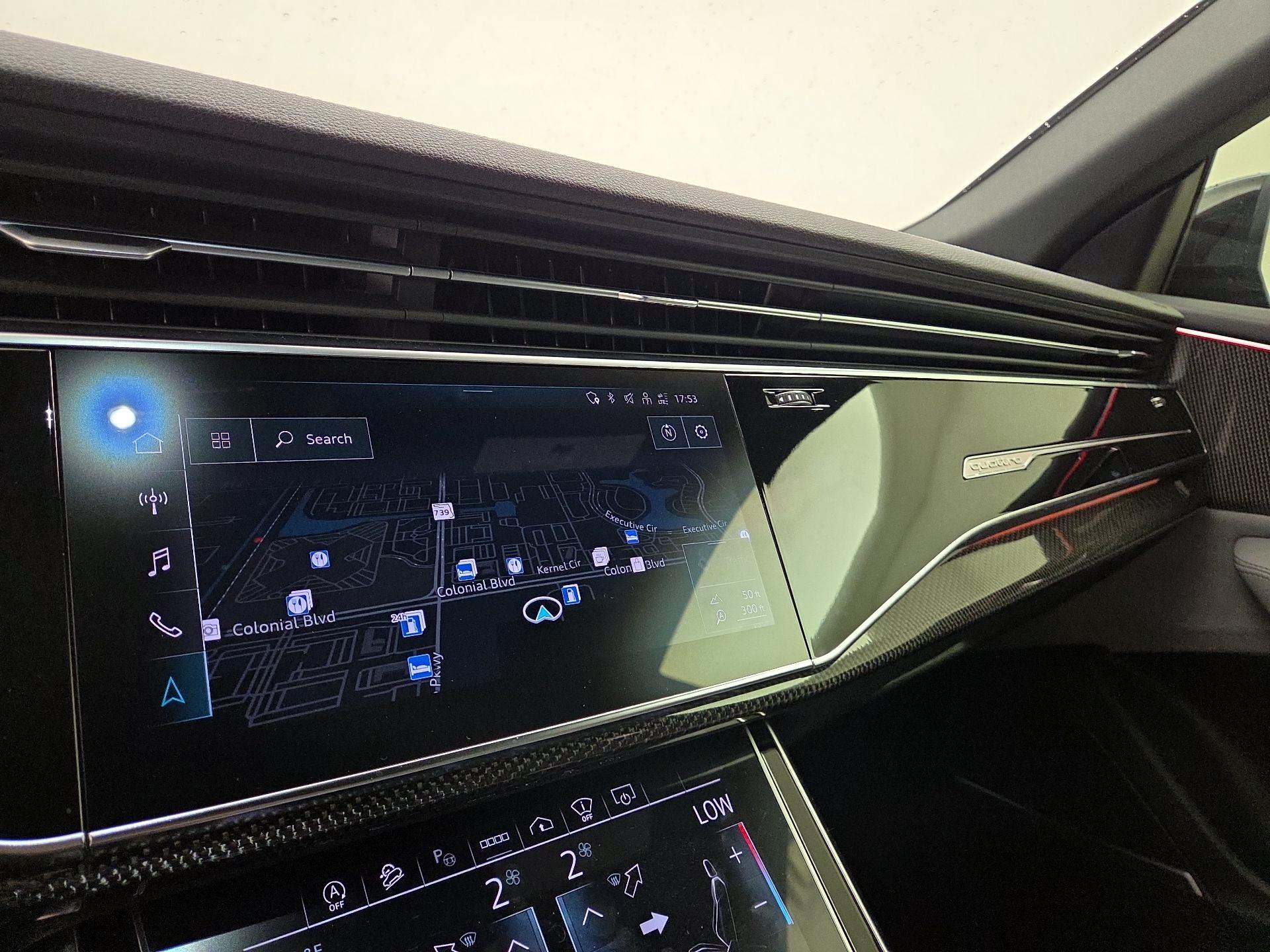 Thumbnail: 2023 Audi SQ8 - 14